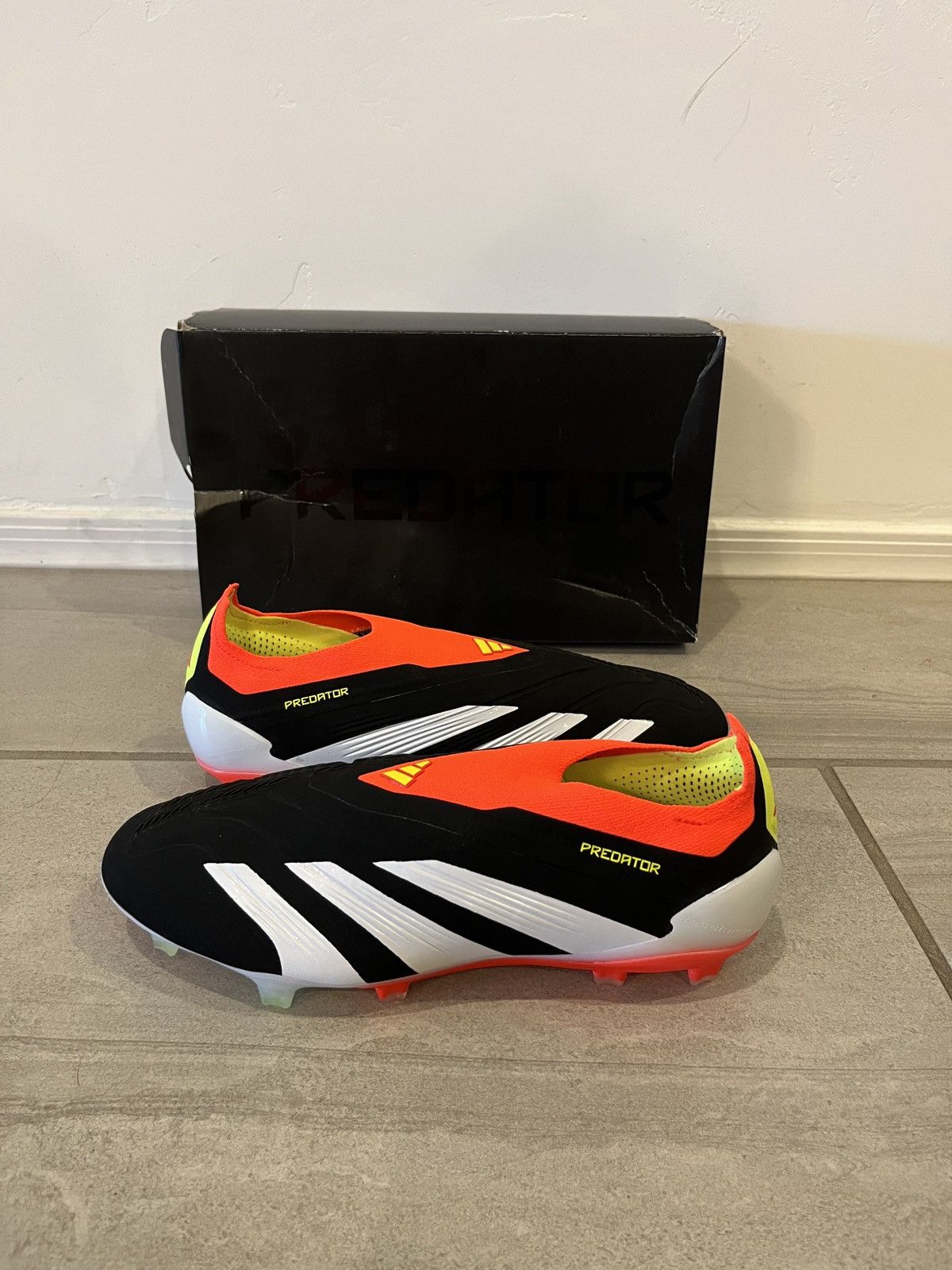 Adidas Adidas Predator Elite Laceless FG Soccer Cleats Size US 8.5 / EU 41-42 - 3 Thumbnail
