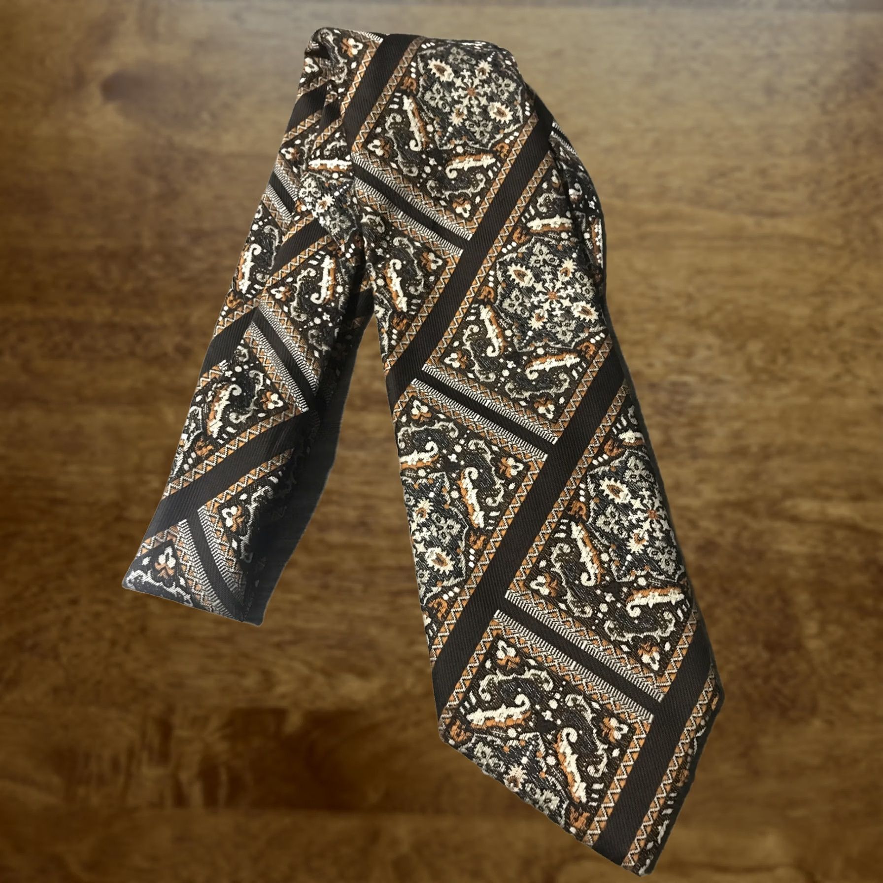 Vintage VINTAGE Qiana Tie Wide Brown Gold 60s 70s Retro Nylon Foulard Men One Size Browns Tie Retro 1970s Mens Size ONE SIZE - 1 Thumbnail