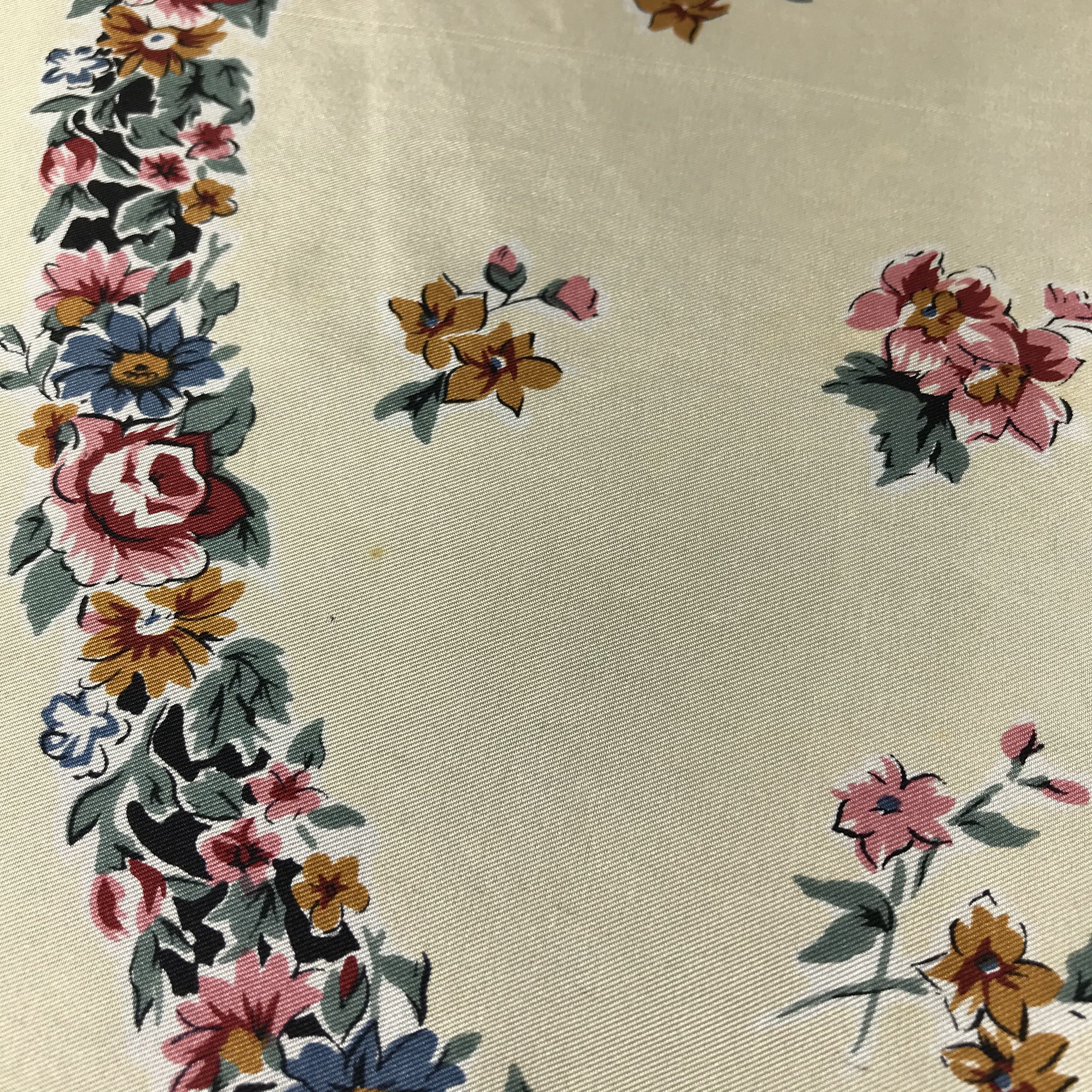 Vintage Vintage Luxury Floral Silk Scarf M69 Size ONE SIZE - 5 Thumbnail