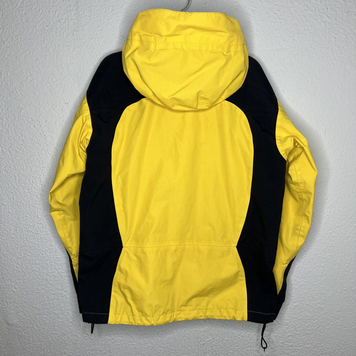 The North Face The North Face Vintage Mountain Jacket Goretex Yellow Black Size US M / EU 48-50 / 2 - 9 Thumbnail