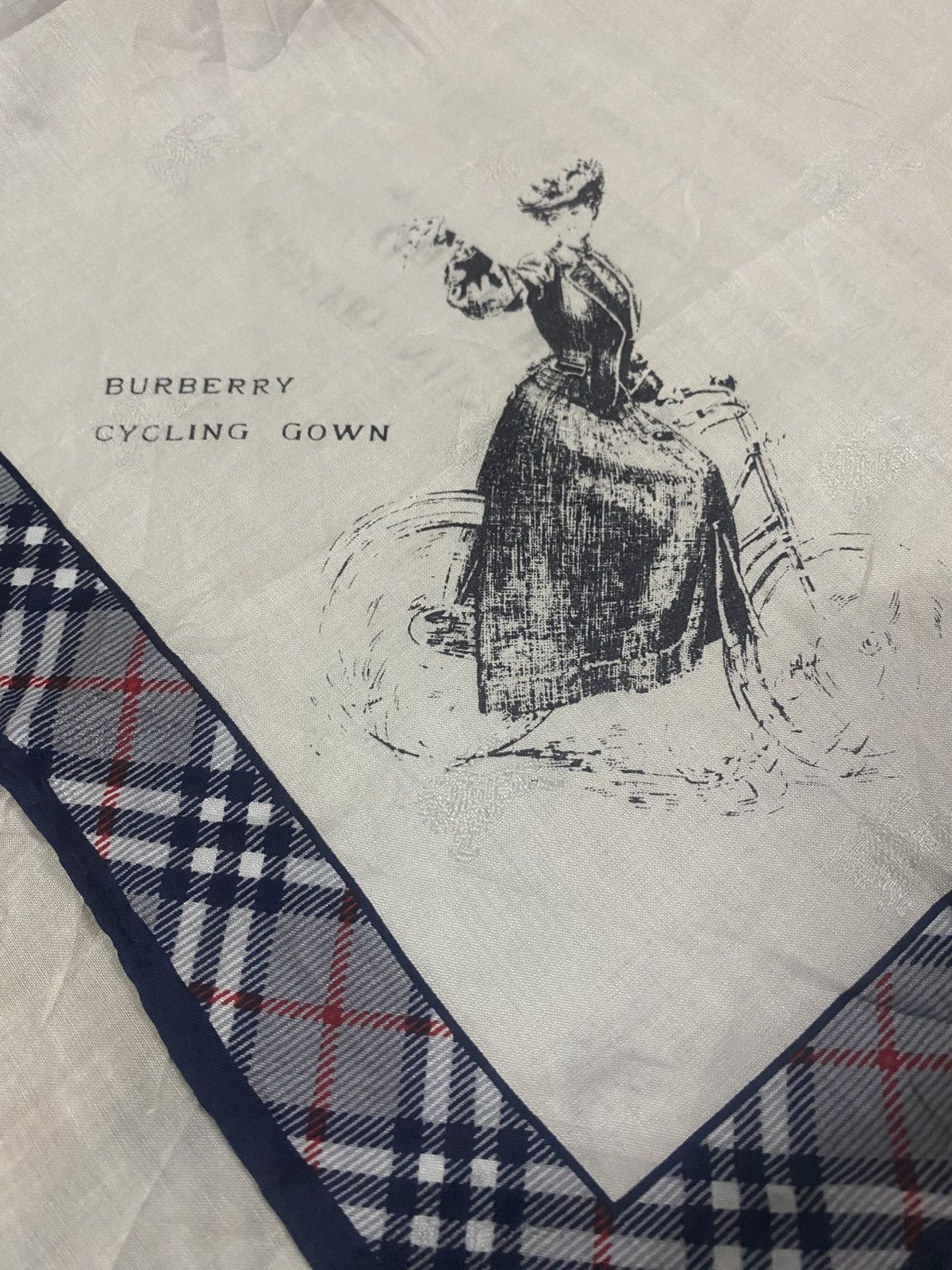 Burberry Burberry handkerchief Size ONE SIZE - 5 Thumbnail