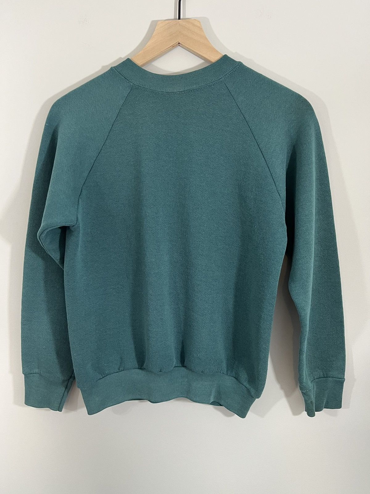 Vintage Retro Blank Faded Green Crewneck Size US S / EU 44-46 / 1 - 11 Thumbnail