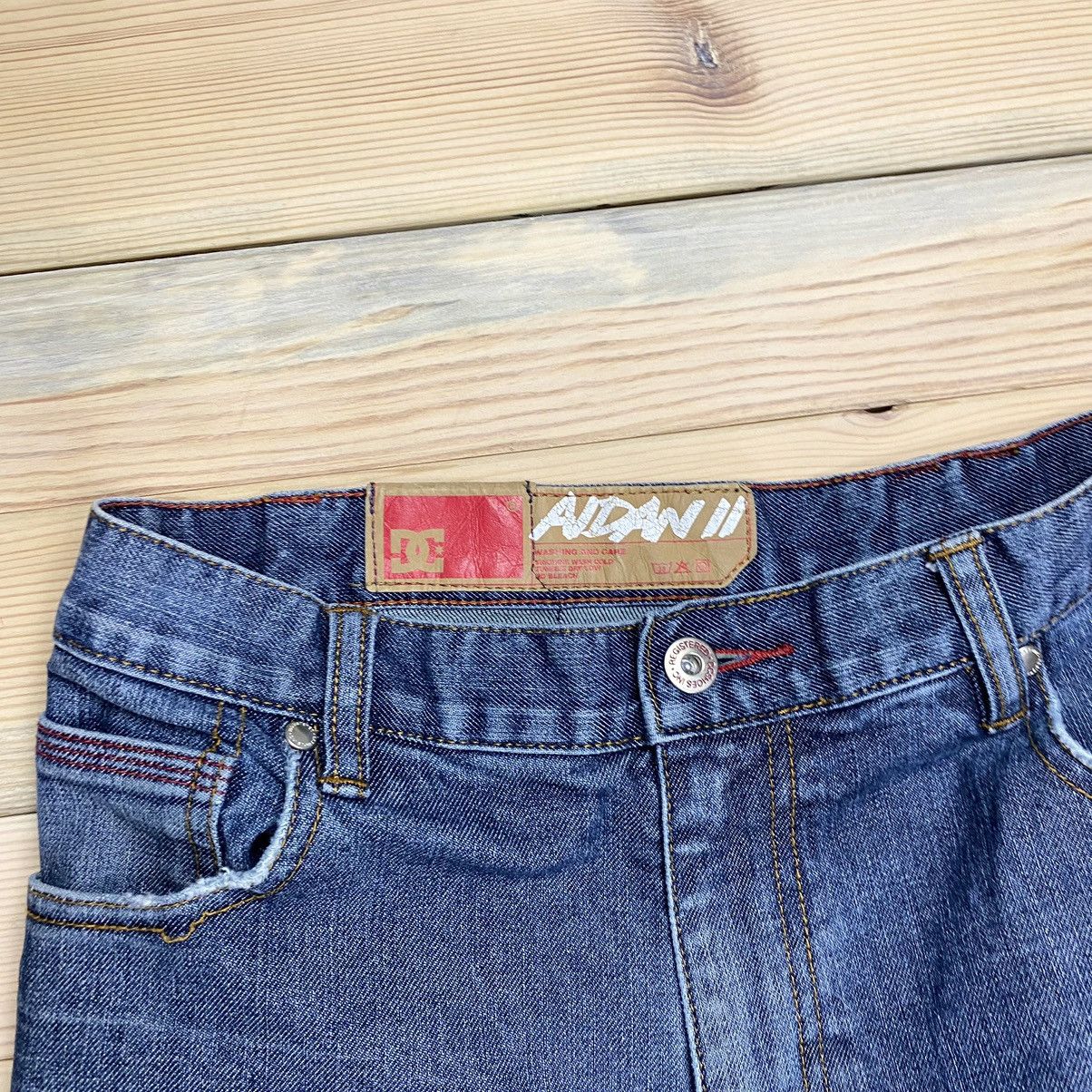 DC DC Aidan II Denim Jeans Big Logo printed on Back Size US 35 - 6 Thumbnail