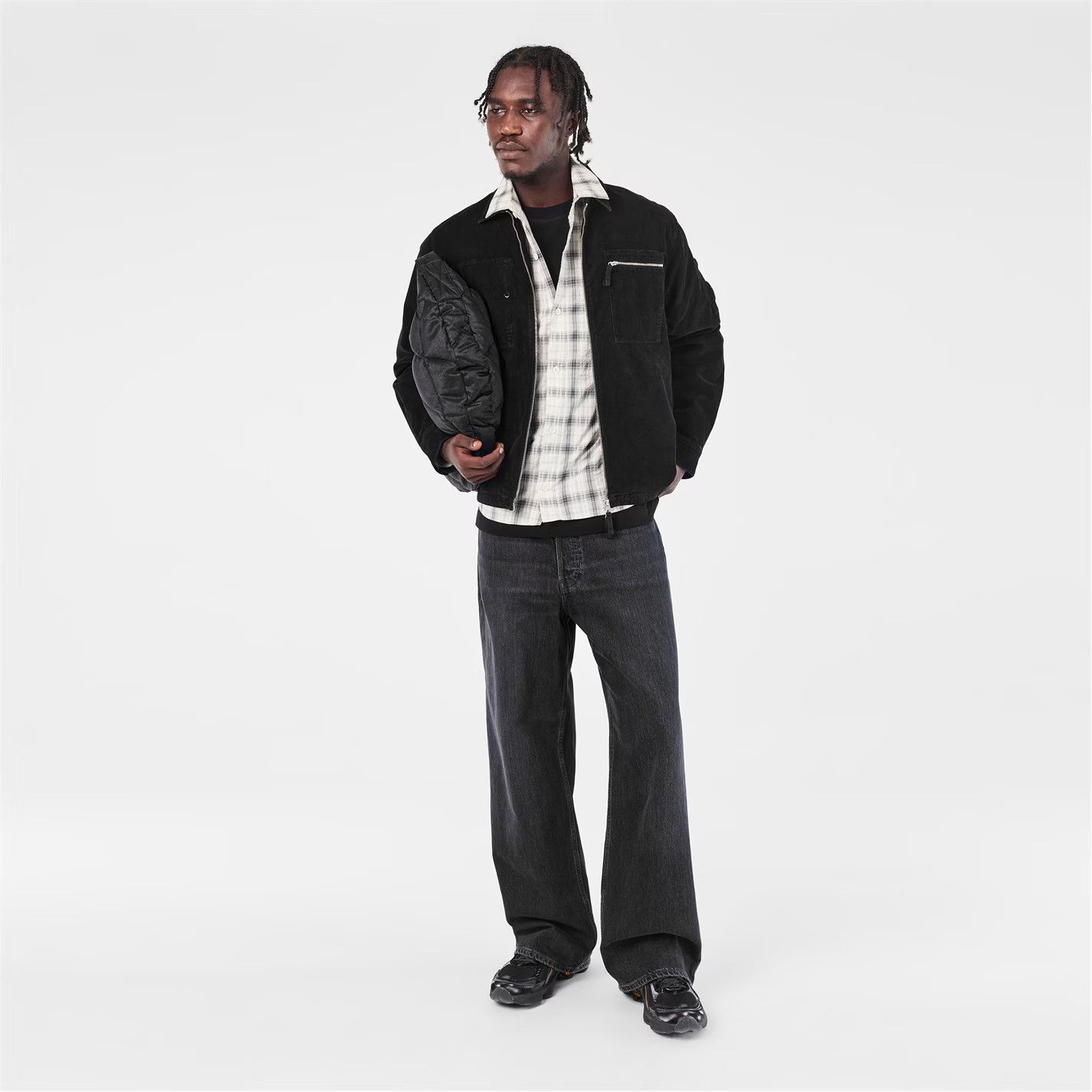 C.P. Company o1g2r1mq0426 Corduroy Long Sleeve Zip Overshirt in Black Size US S / EU 44-46 / 1 - 6 Thumbnail