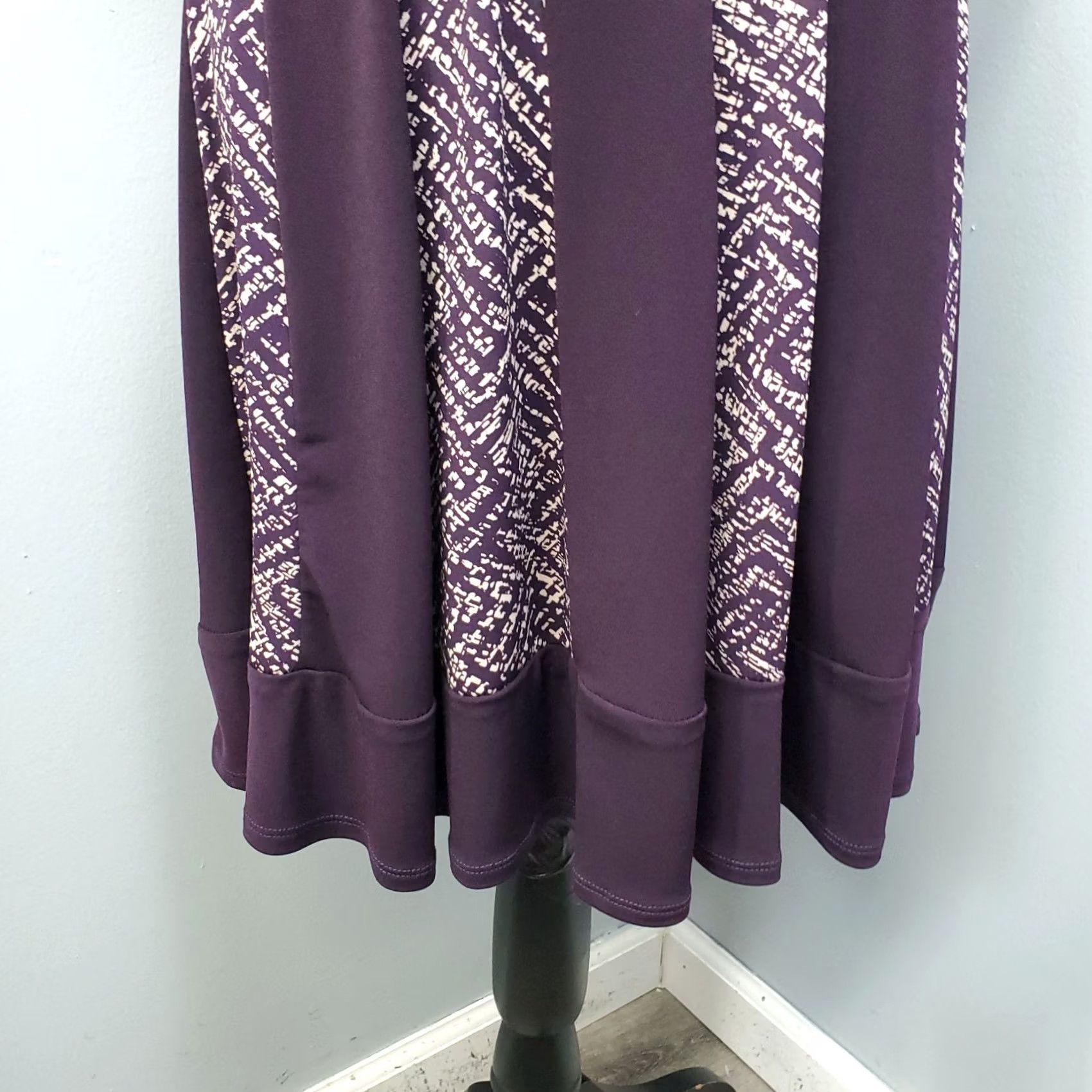 Vintage Connected Apparel Sheath Dress Womens Size 10P Purple Tan Stretch Scoop Neck Dress Size L / US 10 / IT 46 - 4 Thumbnail