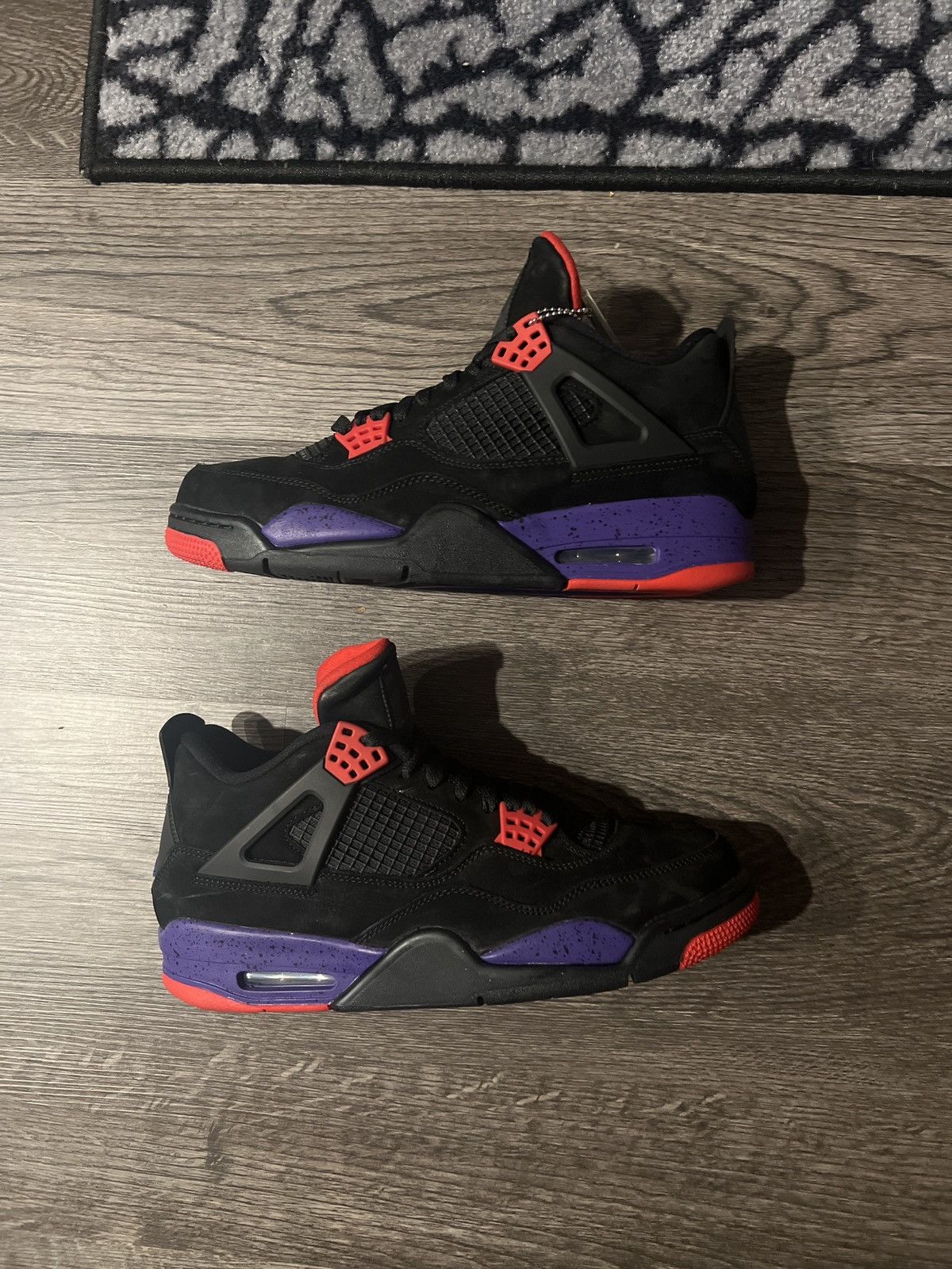 Jordan Brand × Nike Jordan 4 OVO Size US 10.5 / EU 43-44 - 3 Thumbnail