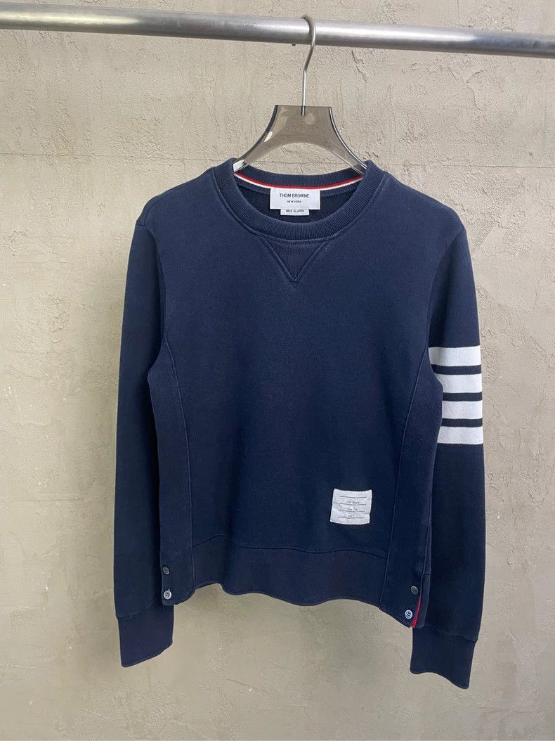 Thom Browne Thom browne Dark blue four-striped round-neck sweatshirt 25 Size US XS / EU 42 / 0 - 1 Thumbnail
