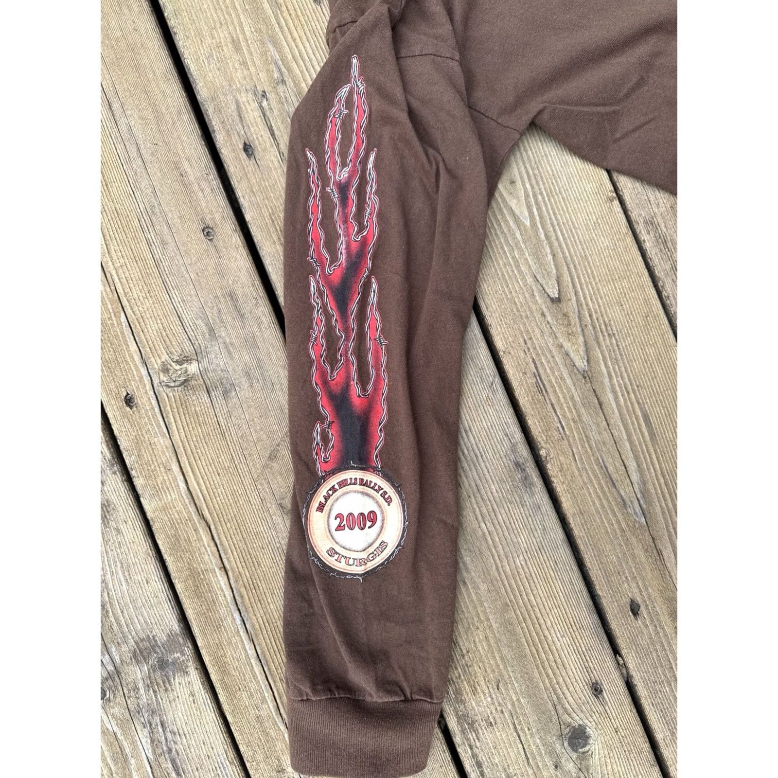AAA VINTAGE Sturgis Black Hills Rally 2009 Long Sleeve Graphic Tee Biker Flames Brown L Mens Size US L / EU 52-54 / 3 - 5 Thumbnail