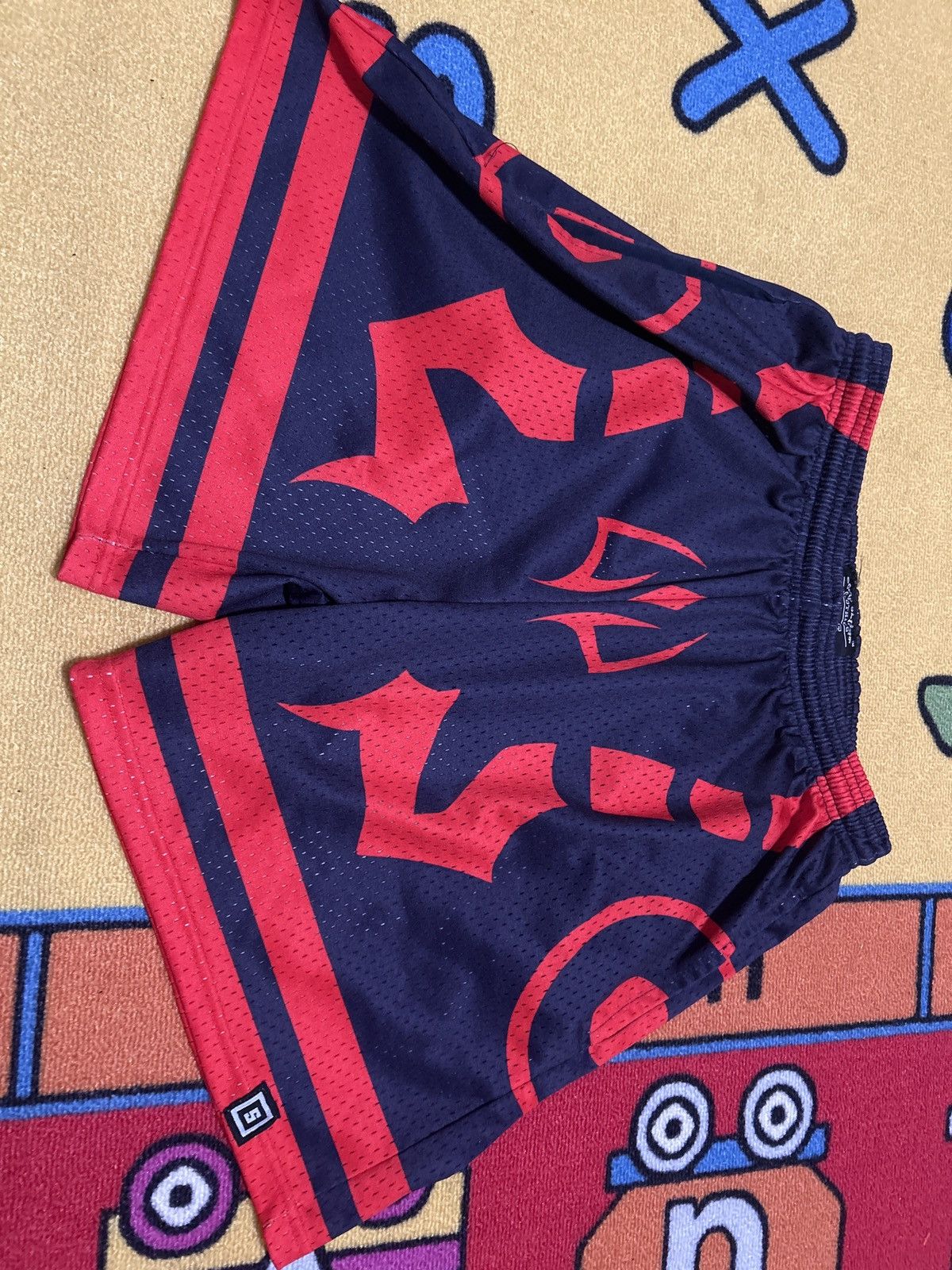 Vintage Some Slight Jujutsu Kaisen Active Shorts Size US 34 / EU 50 - 1 Thumbnail