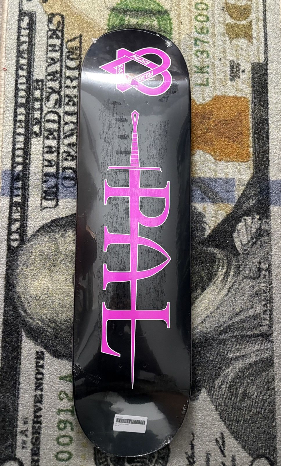 Palace Palace Tri Gram Skateboard Deck Size ONE SIZE - 2 Thumbnail