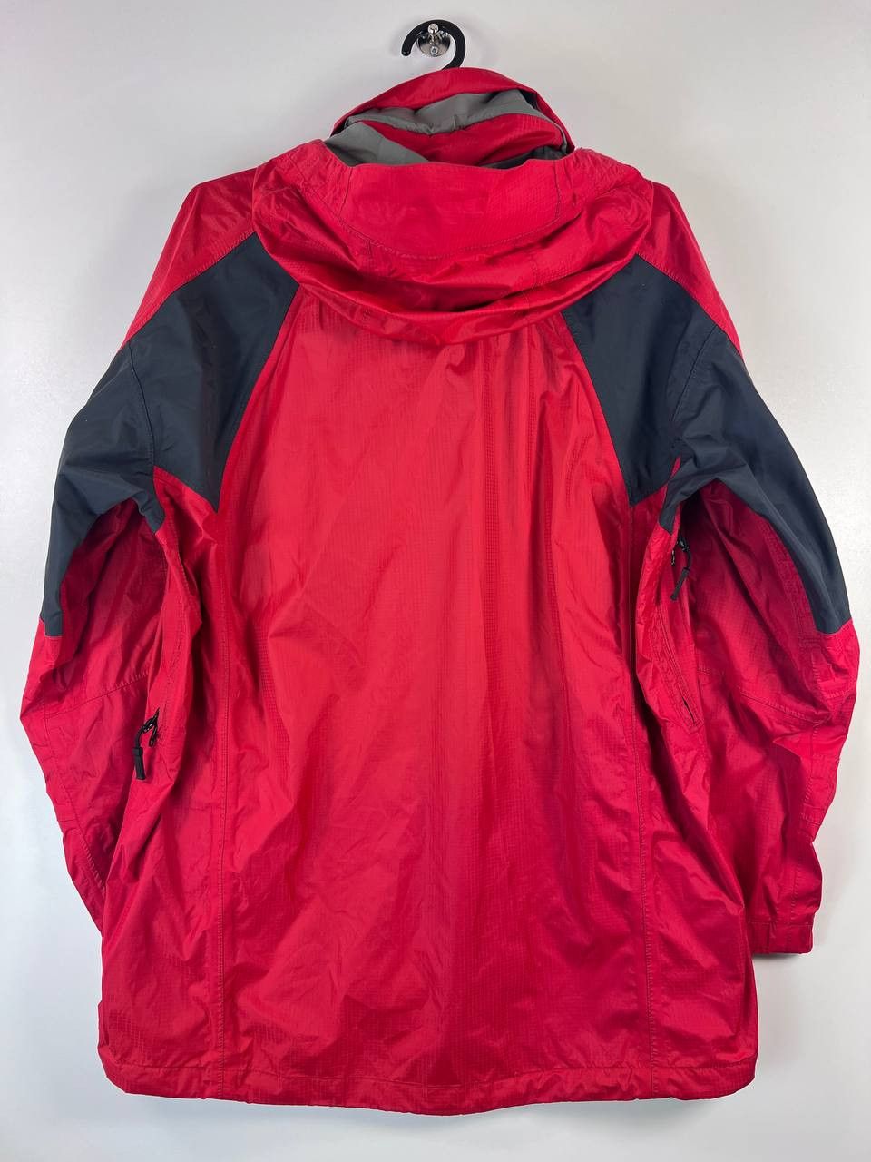 Mammut Mammut DRYtech Red Waterproof Hooded Jacket Size L Size L / US 10 / IT 46 - 5 Thumbnail