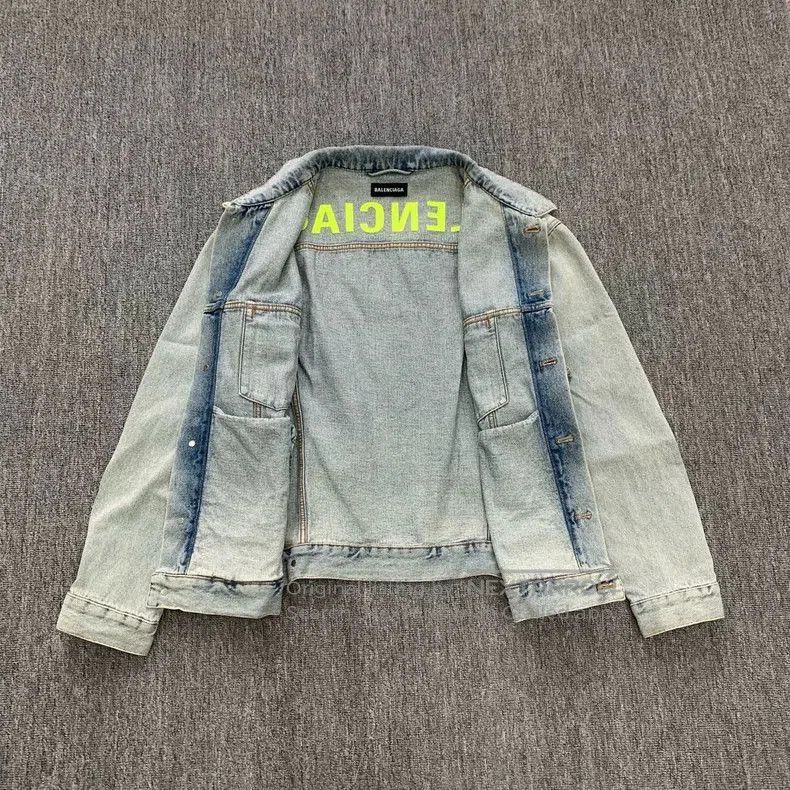 Balenciaga Balenciaga Washed Denim Jacket. Size US M / EU 48-50 / 2 - 6 Thumbnail