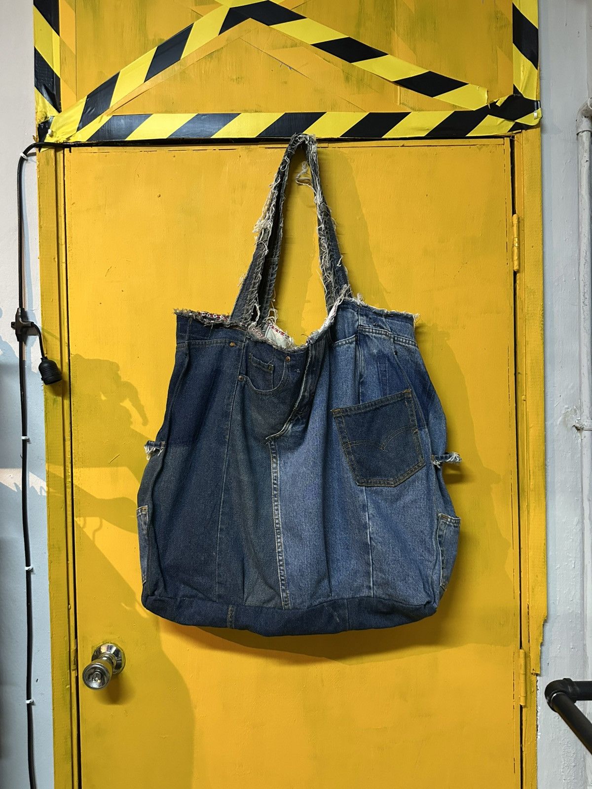Levi's Vintage Levi's Denim Slingbag Custom Distressed Style Size ONE SIZE - 2 Thumbnail