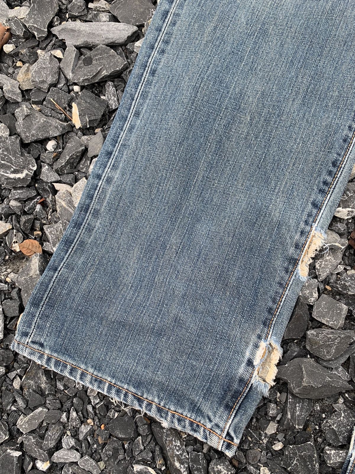 Edwin VINTAGE EDWIN 505 SELVEDGE RUSTY DISTRESSED JAPANESE DENIM Size US 31 - 23 Thumbnail