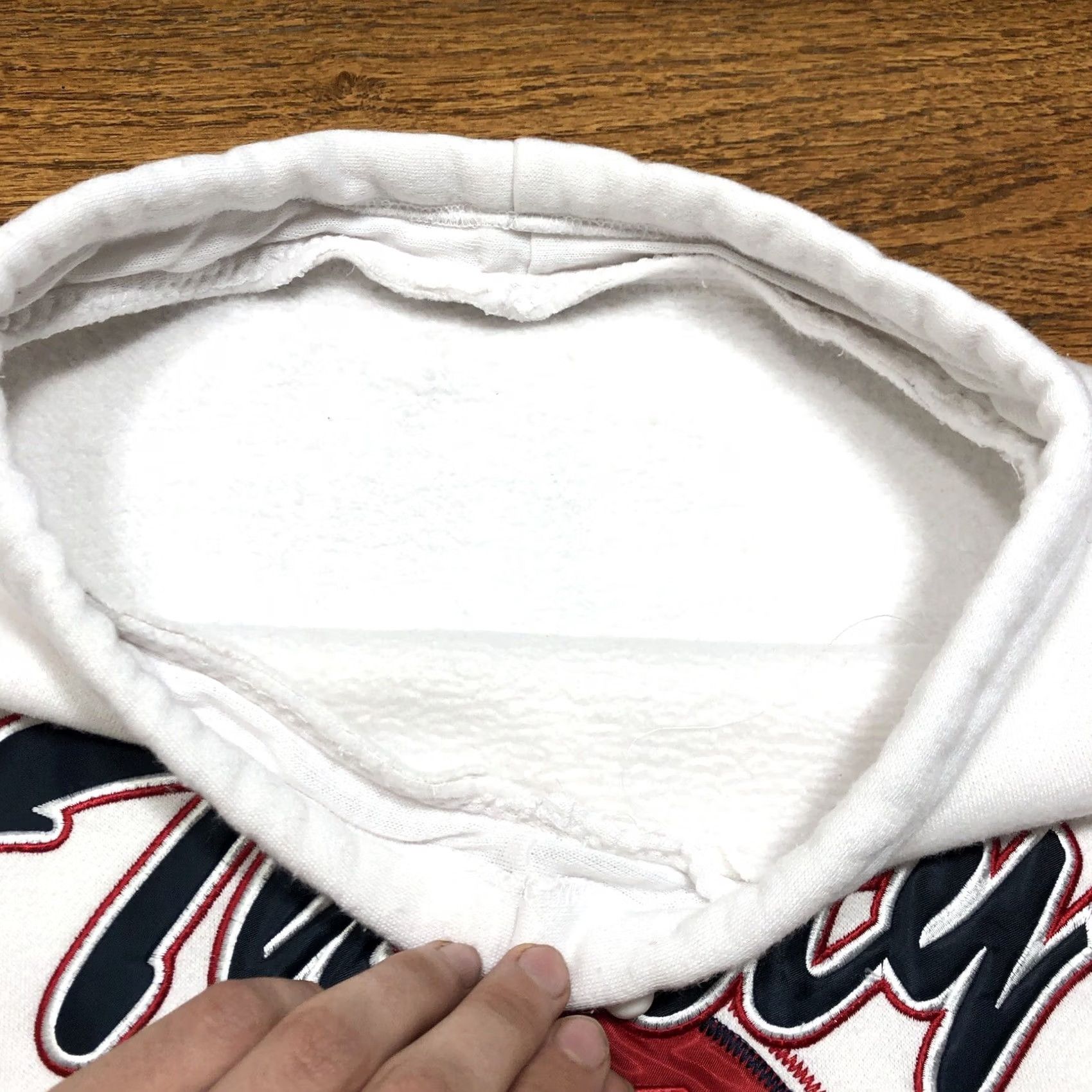 Vintage VINTAGE Thirty Below Sweatshirt Y2K 90s White Embroidered XL/2XL Size US XL / EU 56 / 4 - 4 Thumbnail