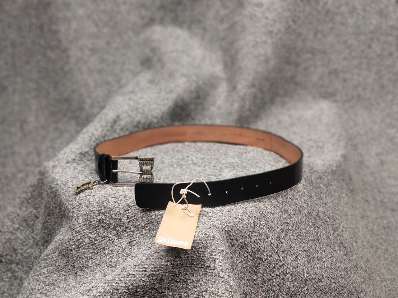 John Galliano New Galliano Design Dark Green Logo Leather Clasp Belt Size ONE SIZE - 11 Thumbnail