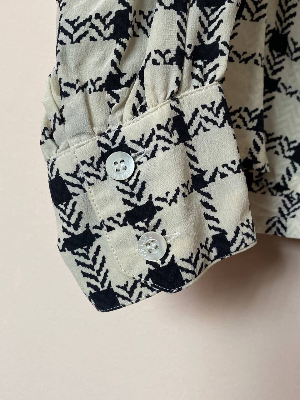 Celine Celine 80s archive vintage 100% silk blouse shirt Size L / US 10 / IT 46 - 5 Thumbnail