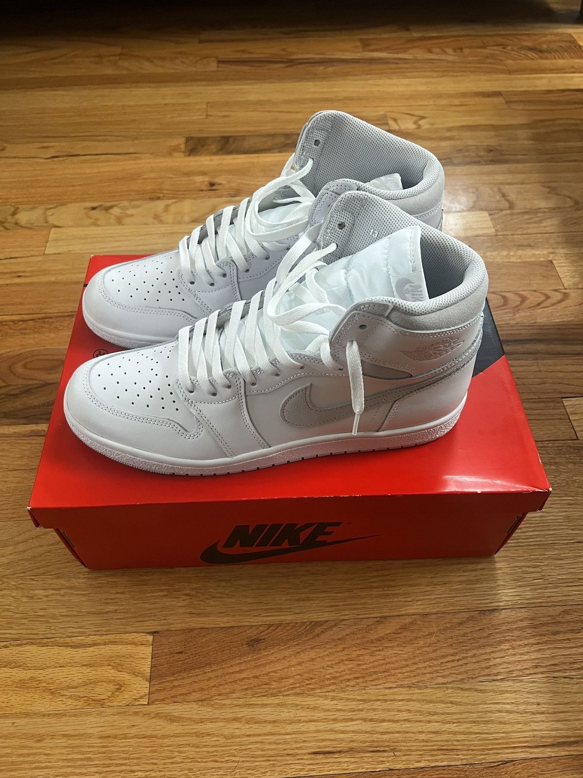 Jordan Brand JORDAN 1 RETRO HIGH '85 OG 'NEUTRAL GREY' Size US 13 / EU 46 - 3 Thumbnail