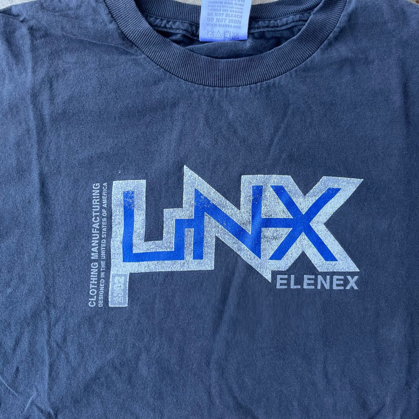 Vintage VINTAEG ELENEX SKATEBOARD DECK PROMO TEE SHIRT LARGE BLACK Size US L / EU 52-54 / 3 - 1 Thumbnail
