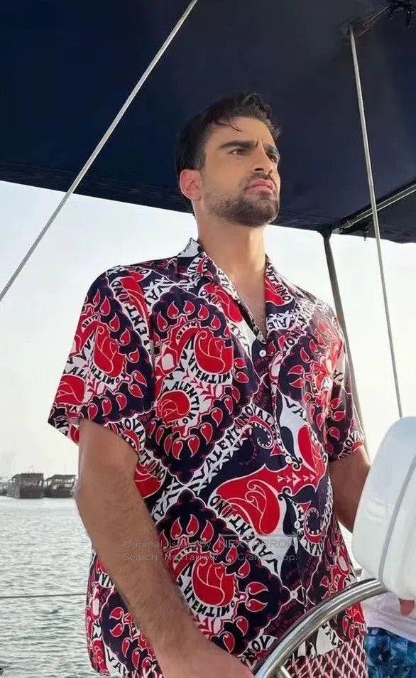 Valentino Valentino A classic printed silk shirt Size US S / EU 44-46 / 1 - 2 Thumbnail