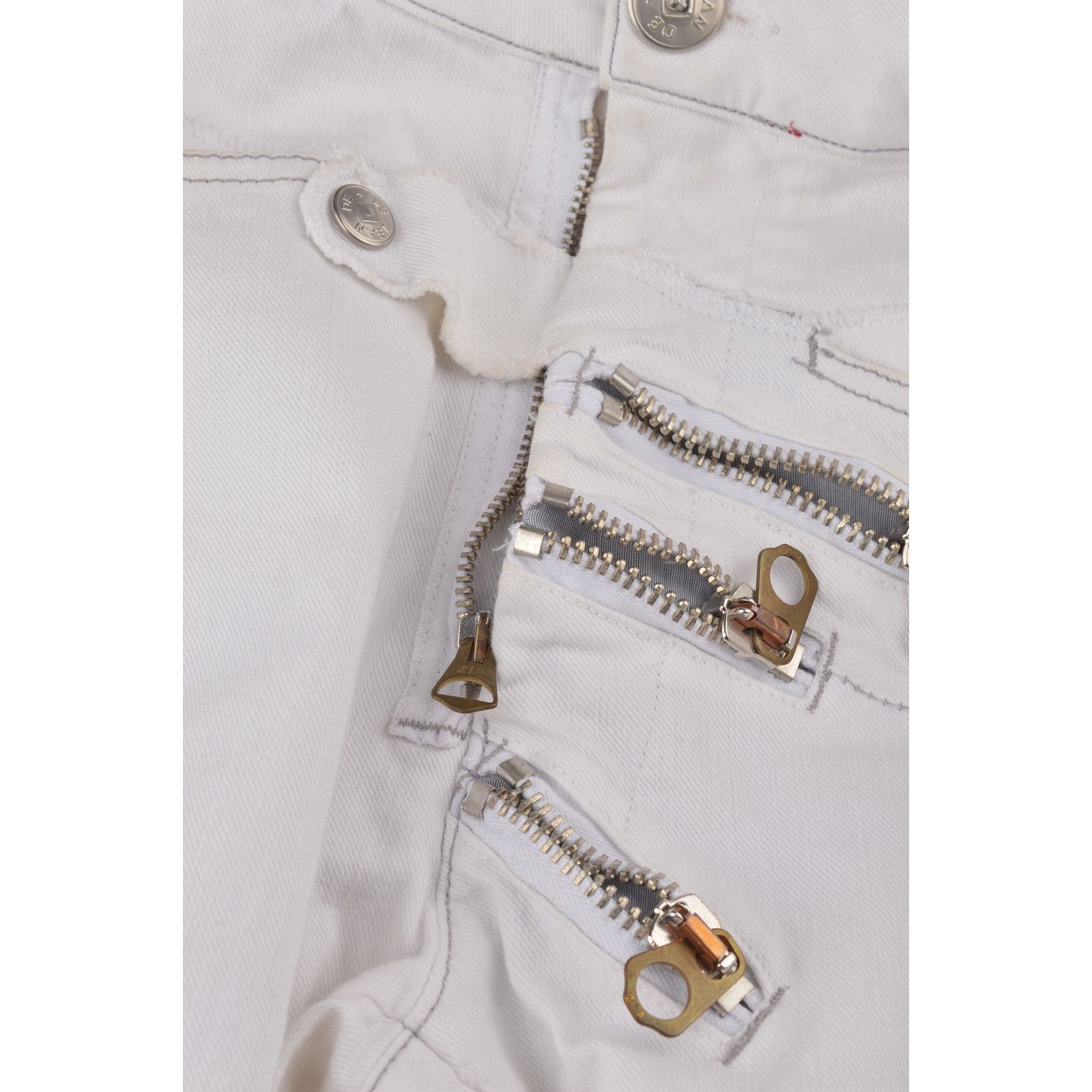Marithe + Francois Girbaud Marithe Francois Girbaud white jeans Size US 36 / EU 52 - 6 Thumbnail