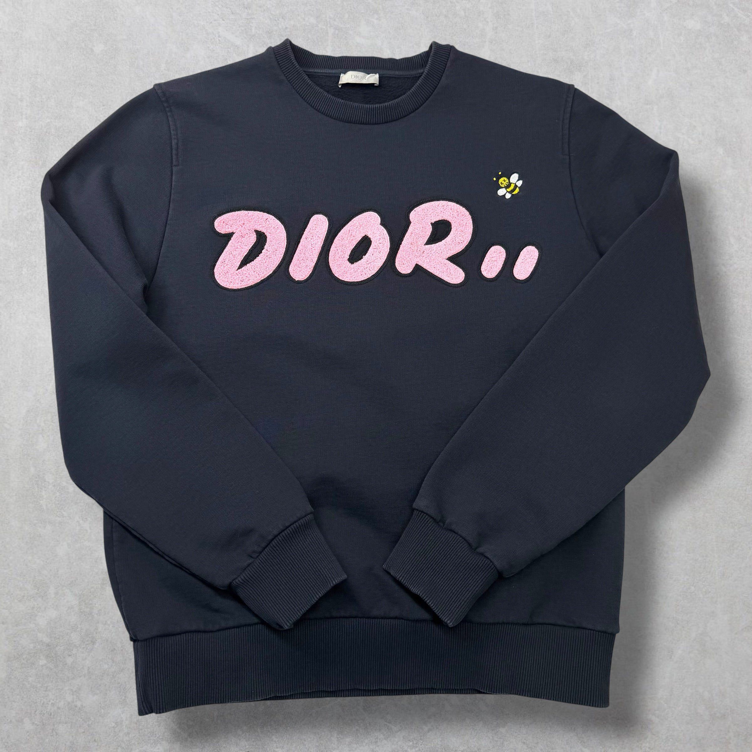 Dior Dior x Kaws Pink Bee Logo Sweatshirt Navy L Size US L / EU 52-54 / 3 - 1 Thumbnail