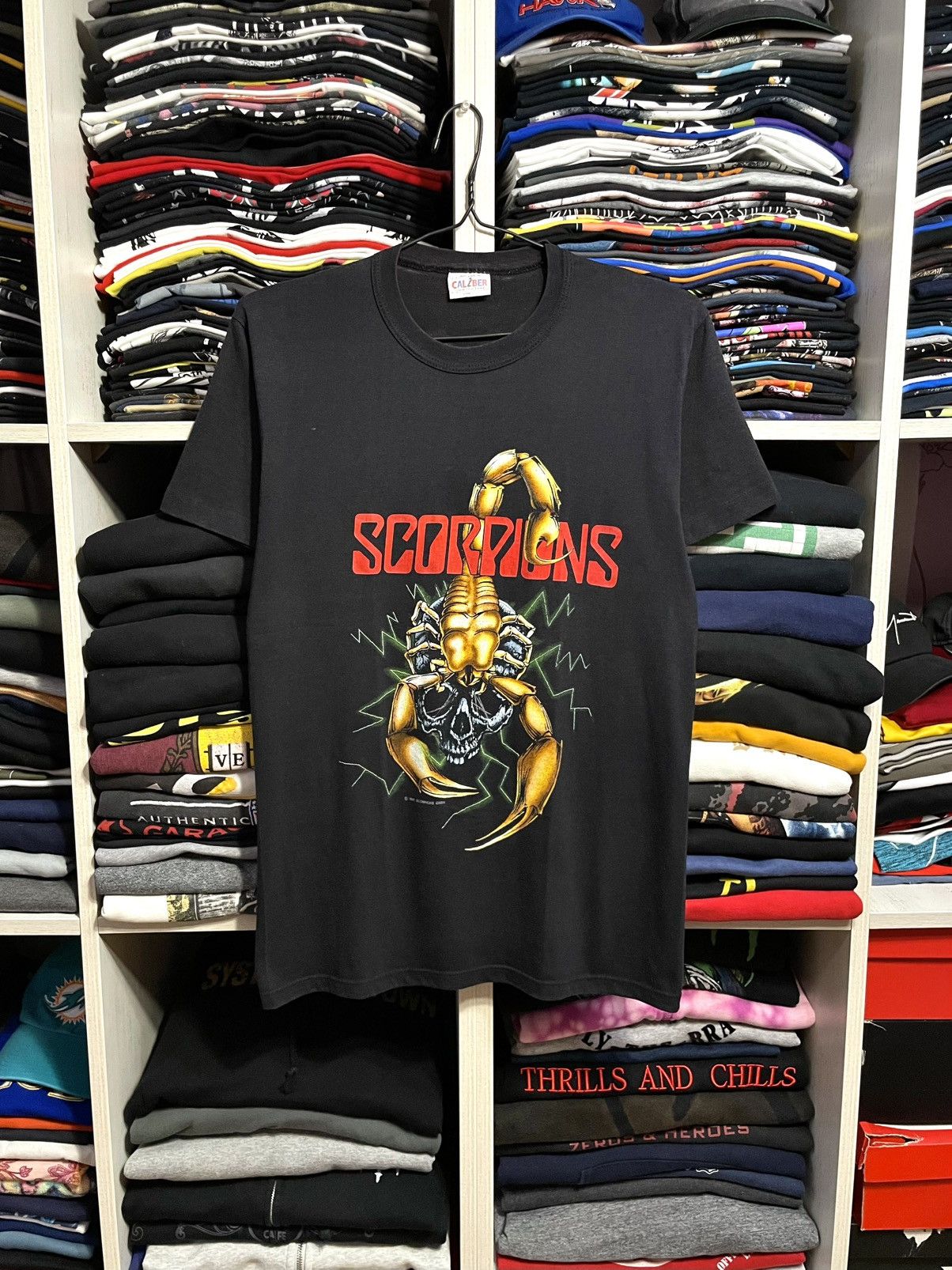 Band Tees Vintage 1988 Scorpions Tour Concert Rock Metal Band T-Shirt Size US M / EU 48-50 / 2 - 13 Thumbnail