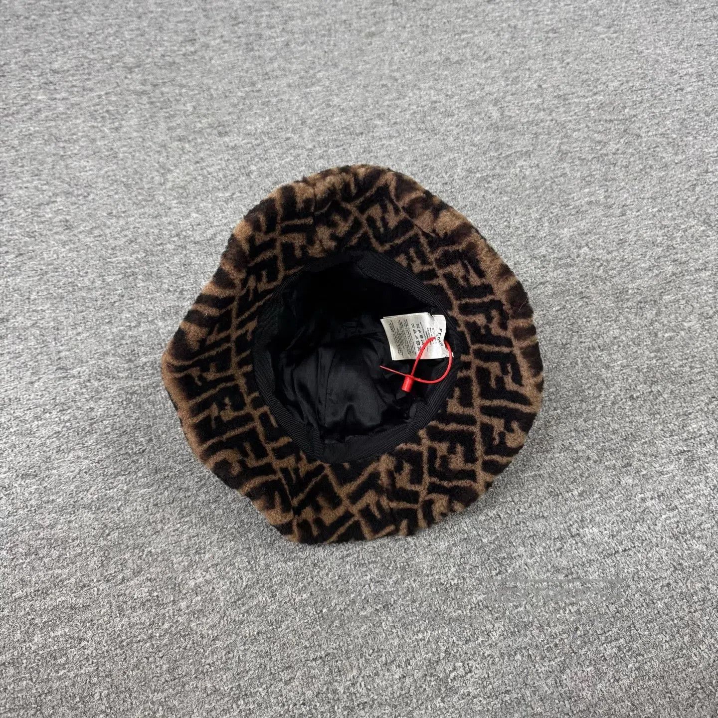 Fendi FENDI Double F Old-Age Plush Fisherman's Hat| Size ONE SIZE - 2 Thumbnail