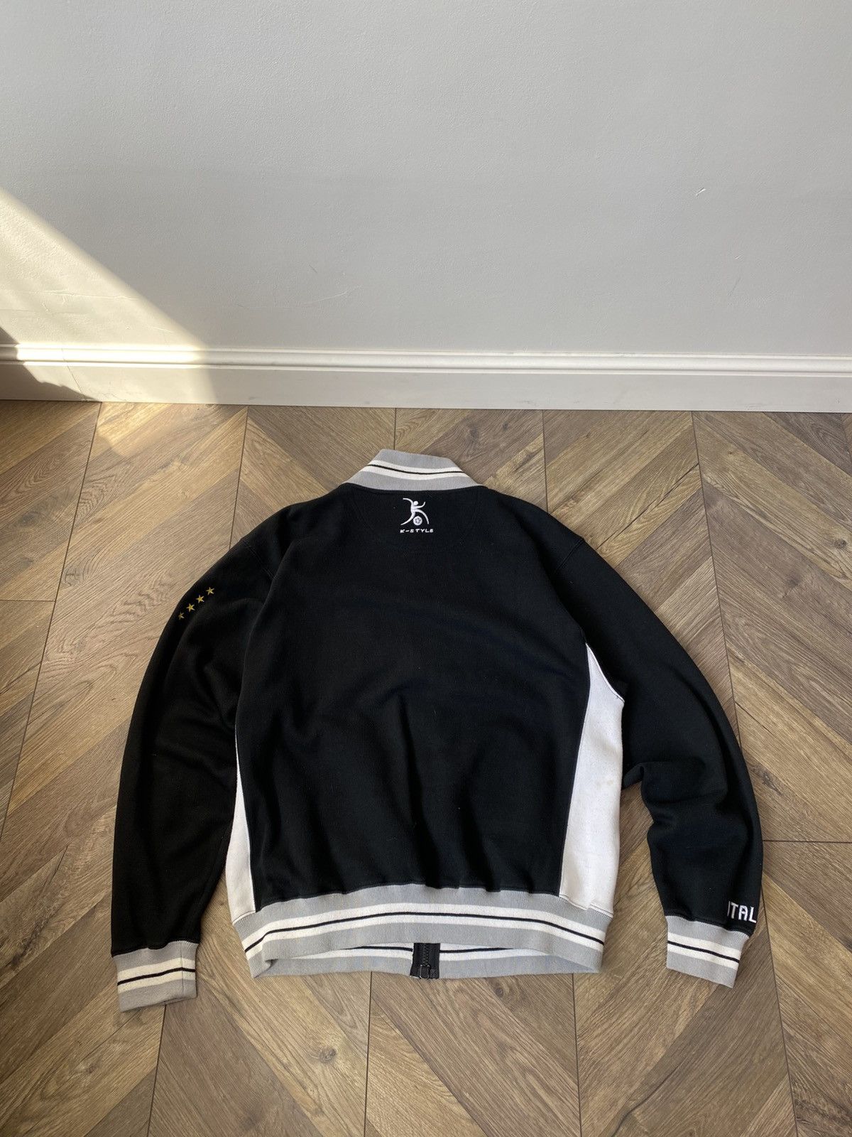 Other Vintage Italia Y2K Big Logo Zip Sweatshirt Size US L / EU 52-54 / 3 - 11 Thumbnail