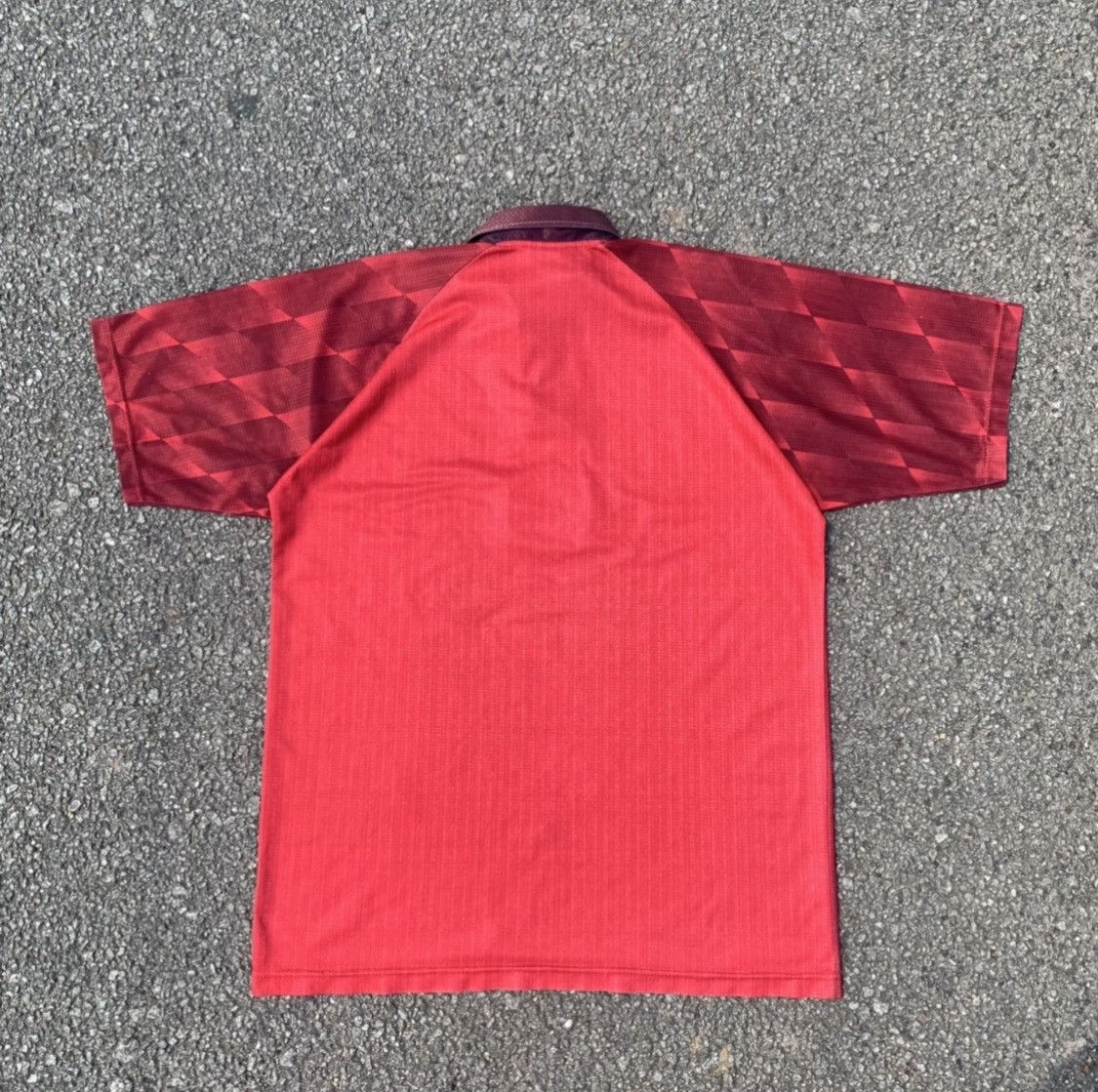 Other Thrashed Manchester United Bootleg Jersey Size US L / EU 52-54 / 3 - 6 Thumbnail
