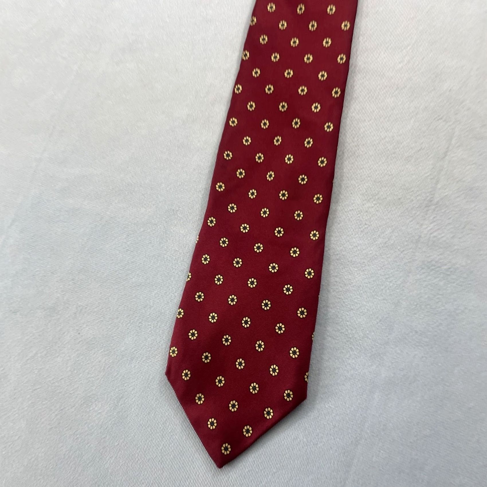 Vintage VINTAGE Clipper Craft Tie Macclesfield Neat Geometric Floral Burst Red Yellow vtg 3x59 Capsule Necktie Size ONE SIZE - 3 Thumbnail