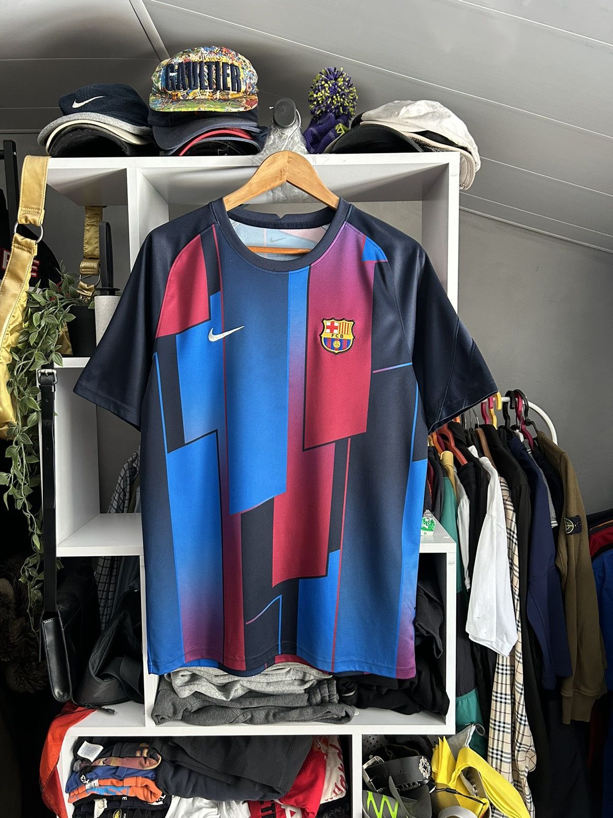 Nike Barcelona Pre-match 2021/22 jersey t shirt Size US L / EU 52-54 / 3 - 1 Thumbnail