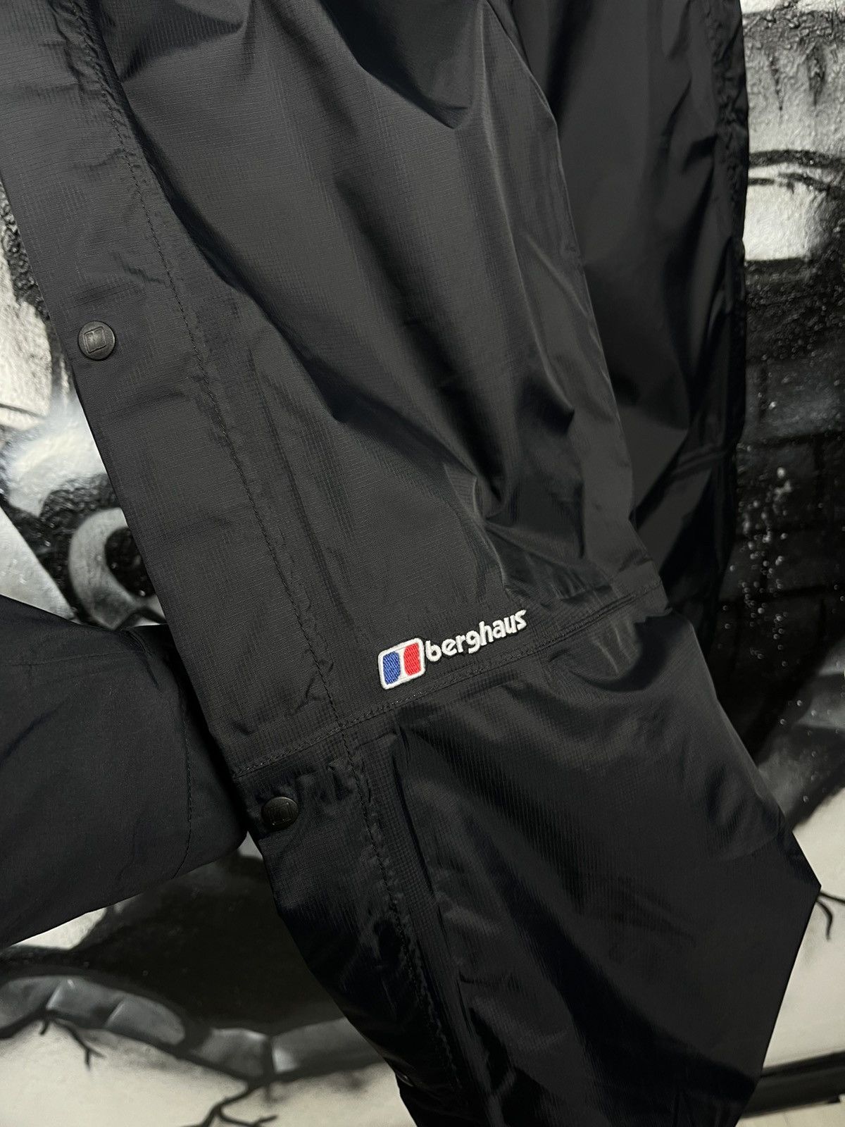 Berghaus Berghaus Aqua Foil Gorpcore Baggy Style Pants Men’s Size L Size US 33 - 16 Thumbnail