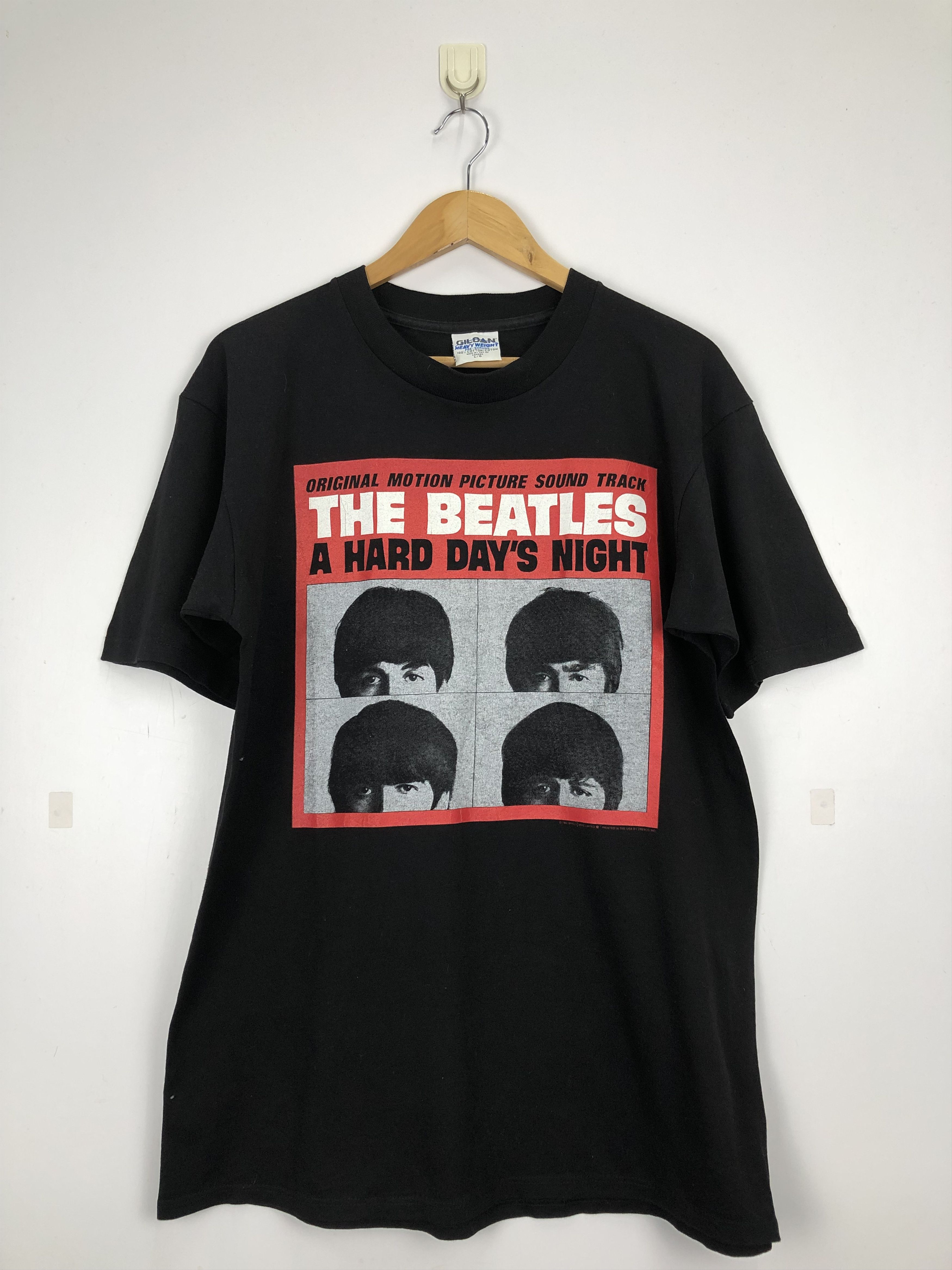Band Tees × Vintage Vintage 90s The Beatles A Hard Days Night Band Tee TA0001 Size US L / EU 52-54 / 3 - 1 Thumbnail
