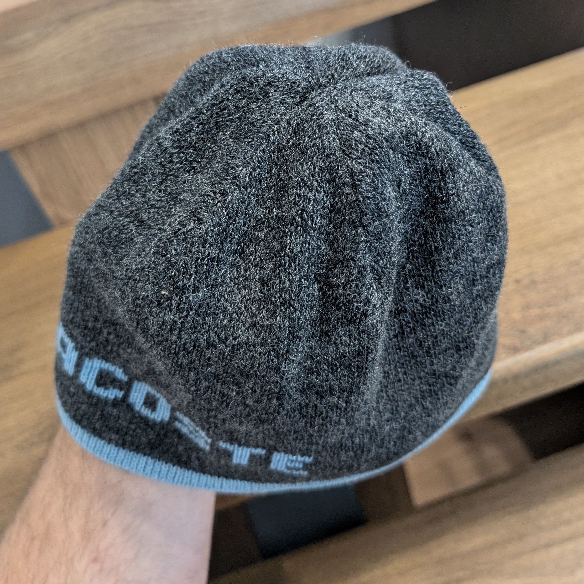 Lacoste Vintage Lacoste Wool Beanie Hat Unisex Crocodile Logo Knit Size ONE SIZE - 8 Thumbnail