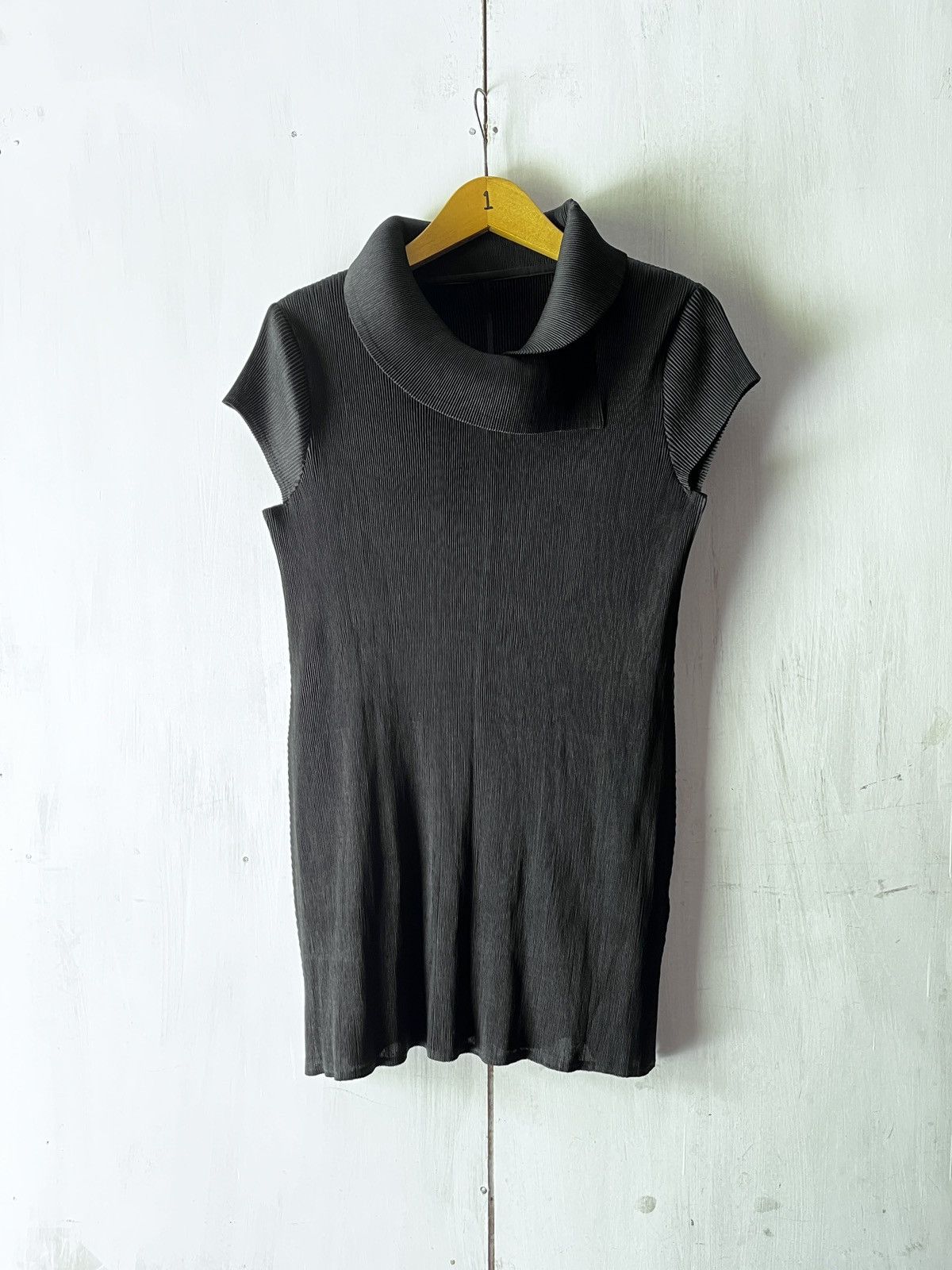 Pleats Please Issey Miyake PleatsMe please issey miyake style Size US L / EU 52-54 / 3 - 1 Thumbnail