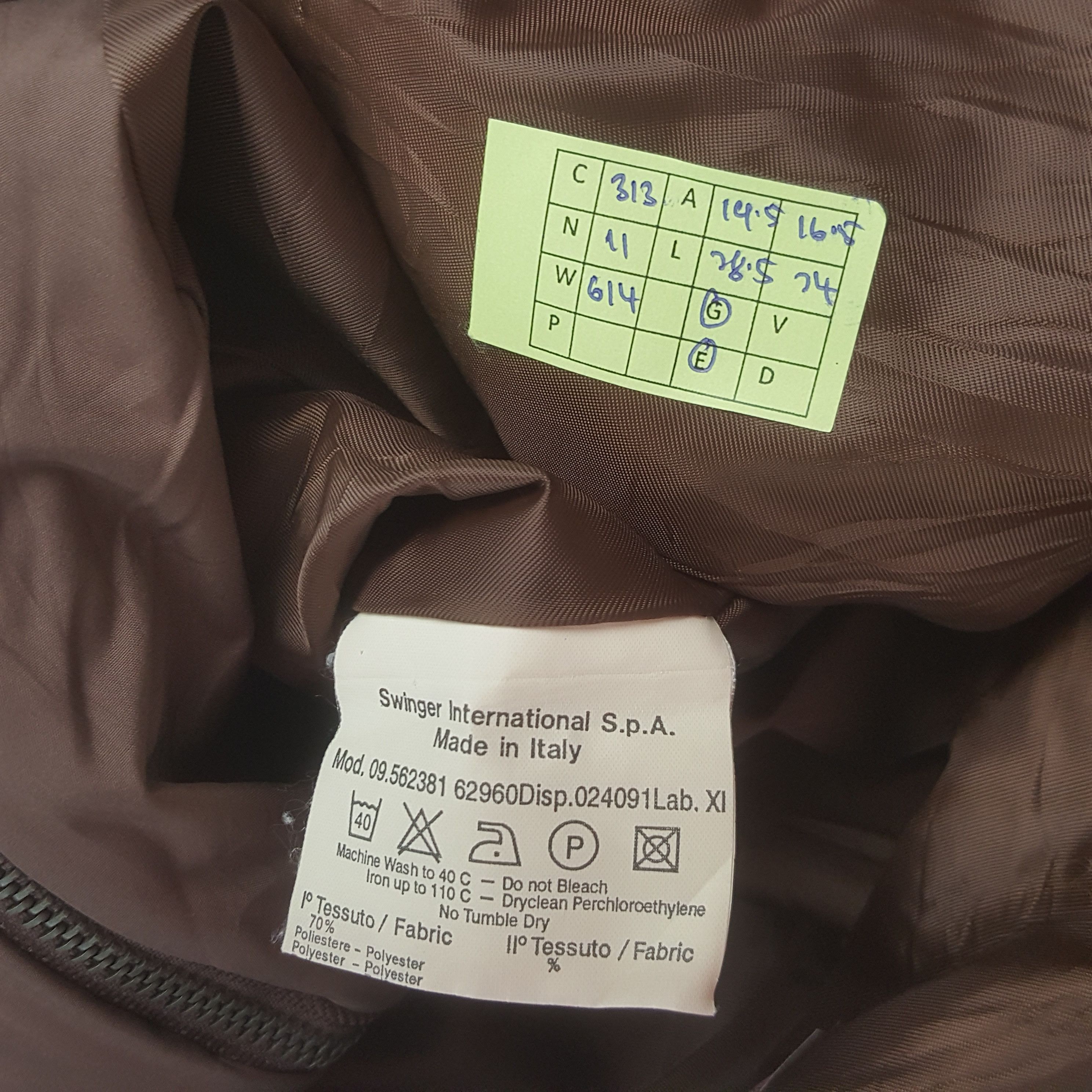 Chanel Vintage Chanel Italian Brand Winter Hoodies Jacket C313N11 Size US S / EU 44-46 / 1 - 8 Thumbnail