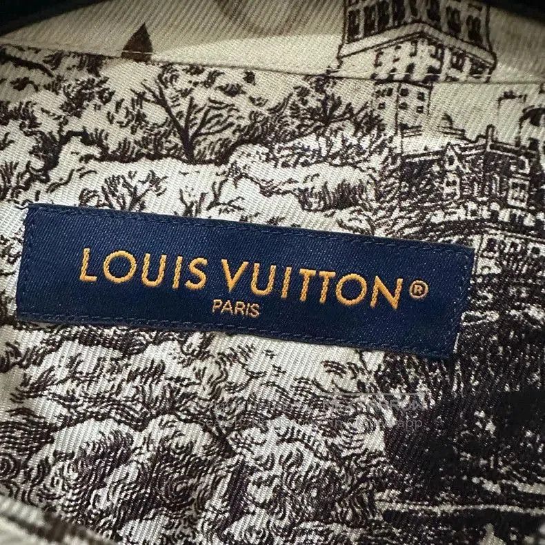 Louis Vuitton Louis Vuitton Silk City Logo Print Shirt. Size US L / EU 52-54 / 3 - 4 Thumbnail