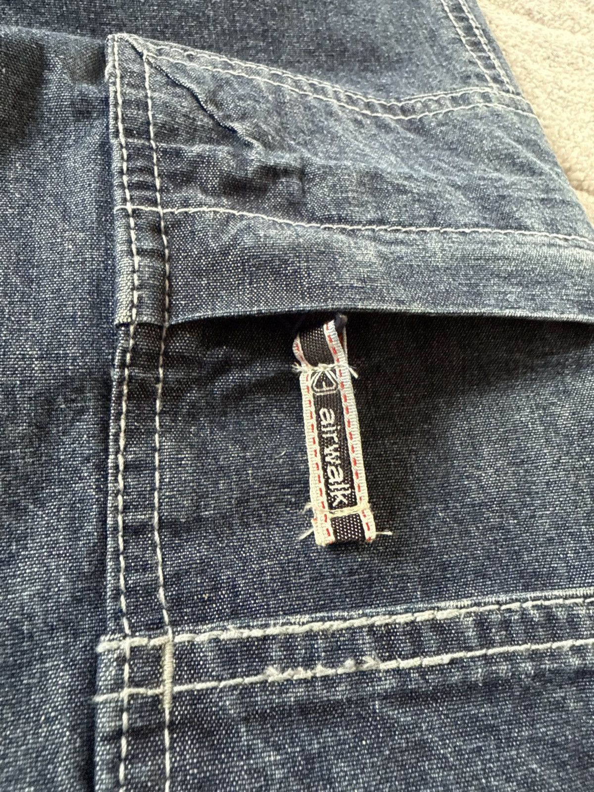 Airwalk 2000s Airwalk Detachable Baggy Heavy Weight Cargo Jeans Size US 32 / EU 48 - 23 Thumbnail
