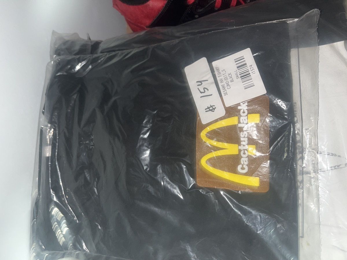 Travis Scott Cactus Jack x Mcdonalds sesame inv t shirt Size US S / EU 44-46 / 1 - 1 Thumbnail