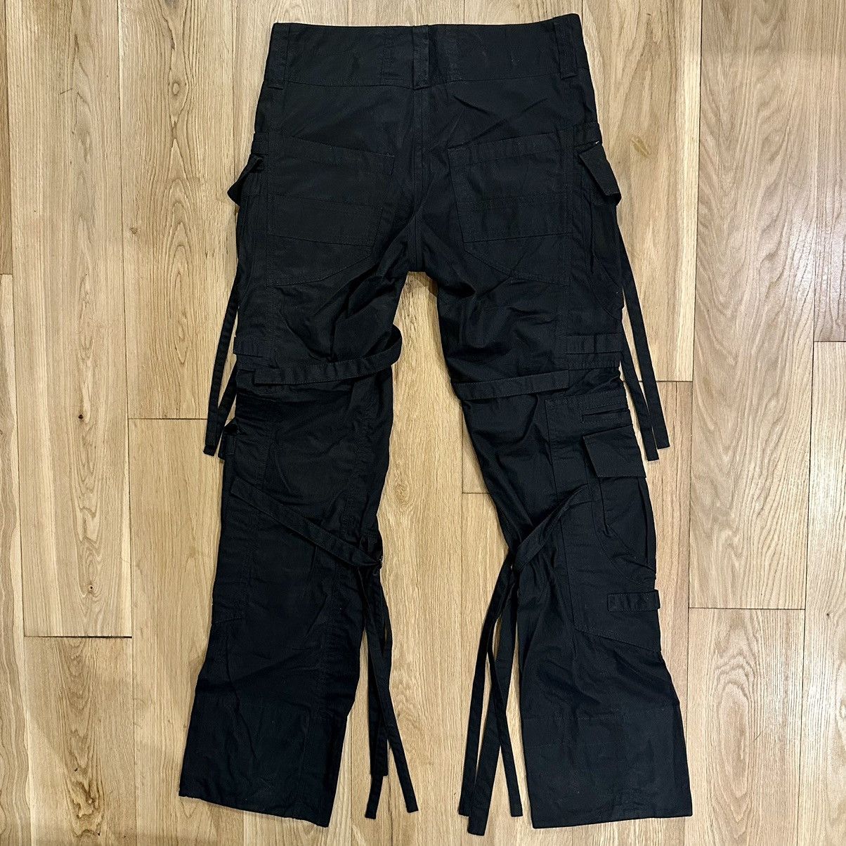 Yasuyuki Ishii Yasuyuki ishii Bondage cargo pants | Grailed