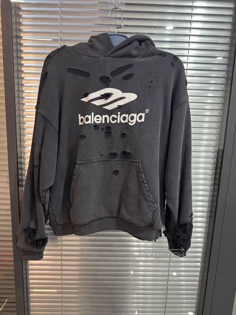 Balenciaga Balenciaga Hooded sweater with holes Size US S / EU 44-46 / 1 - 1 Thumbnail