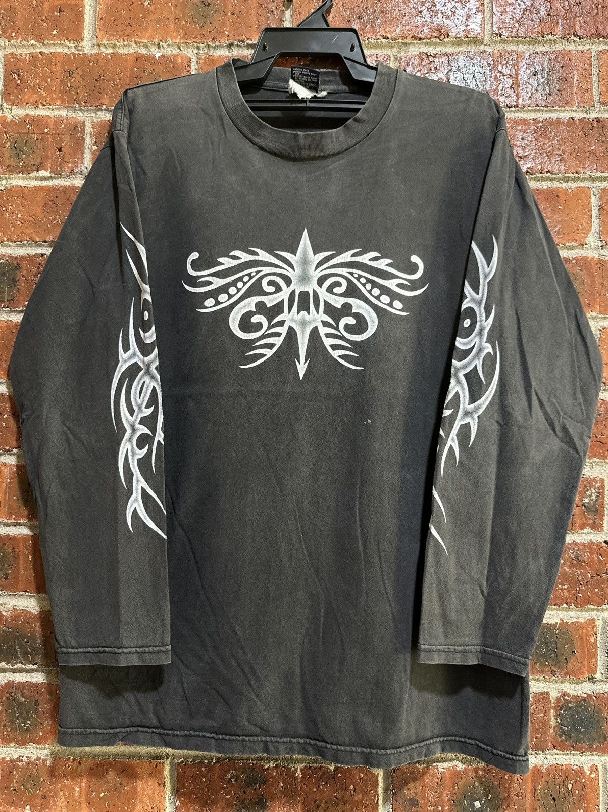 Vintage Thrashed Vintage 90s Tatoo Long Sleeve Faded Tee Size US M / EU 48-50 / 2 - 1 Thumbnail