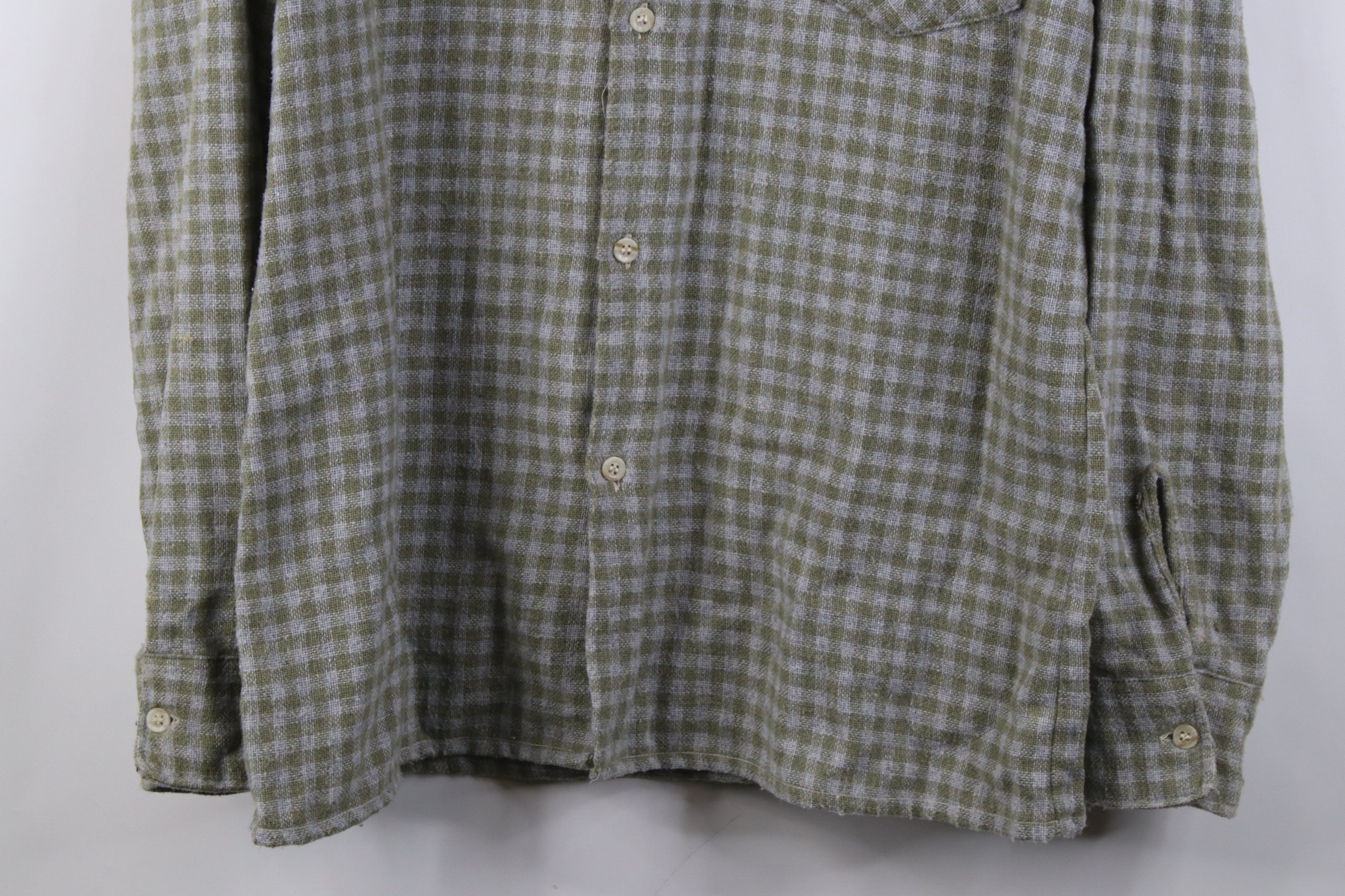 Vintage Vintage 70s Streetwear Knit Collared Button Shirt Plaid Size US S / EU 44-46 / 1 - 3 Thumbnail