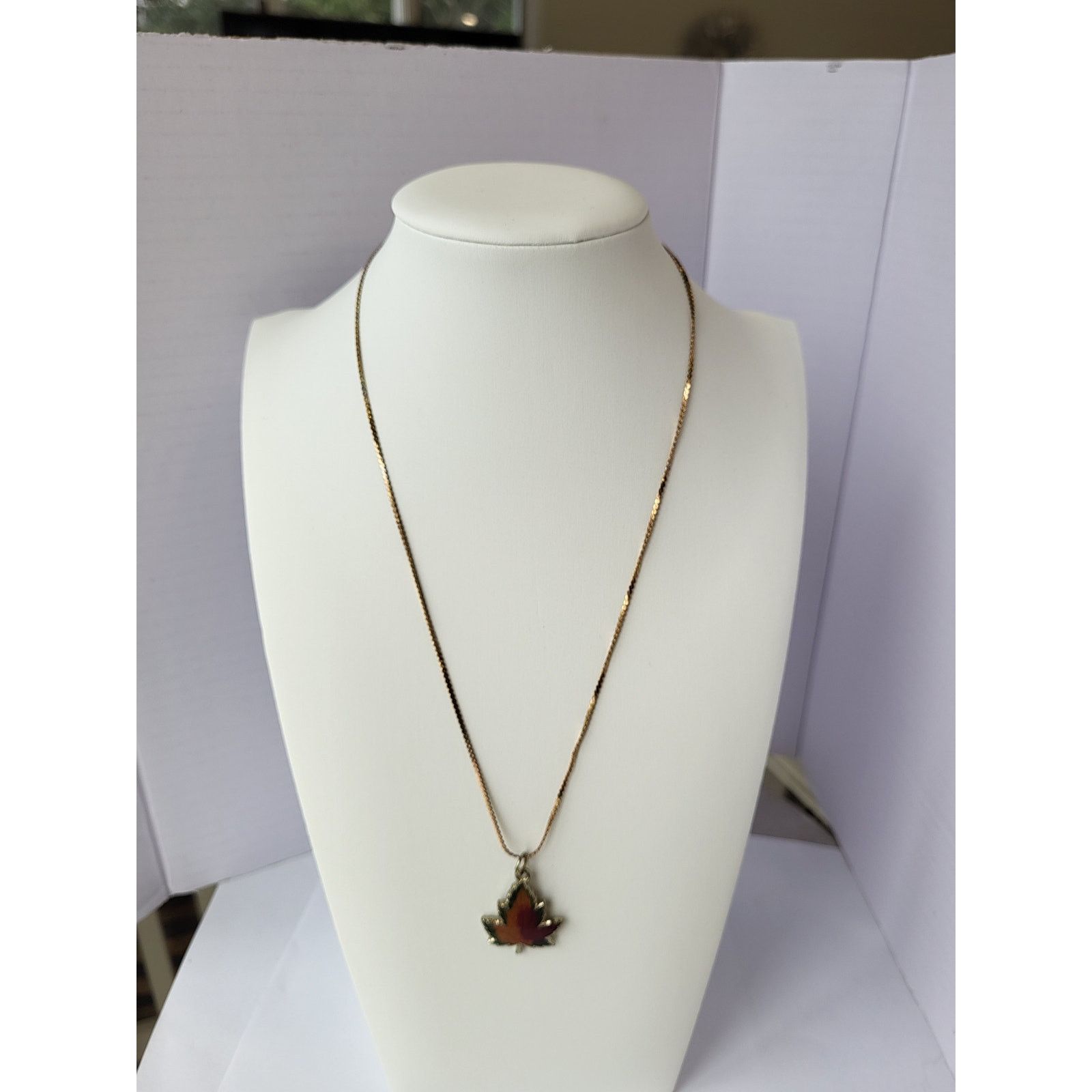 Other Maple Leaf Pendant Necklace Earrings Set VT Canada Enamel Size ONE SIZE - 4 Thumbnail