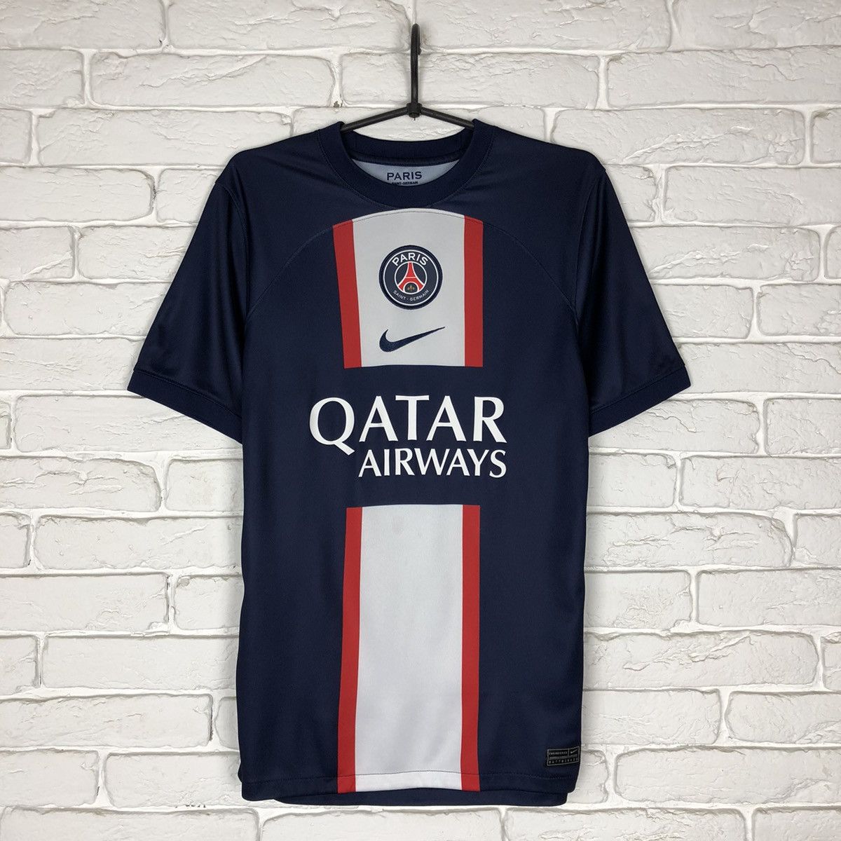 Nike PSG Paris Saint Germain 2022 2023 home soccer jersey nike Size US S / EU 44-46 / 1 - 1 Thumbnail