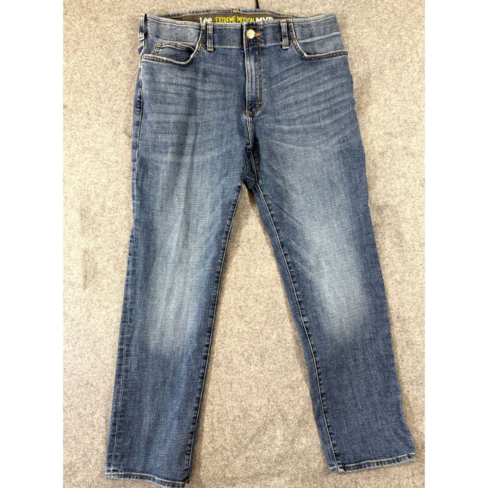 Lee Lee Extreme Motion MVP Jeans Mens 38x32 Blue Denim Straight Fit Tapered Leg Stretch Jeans Mens Regular Waist 37in Blue Denim Size US 38 / EU 54 - 3 Thumbnail