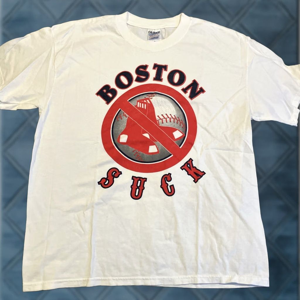 Gildan VINTAGE Gildan Heavy Cotton T-Shirt Boston Sucks Red Sox XL White Men Short Sleeve Crew Neck Logo Graphic Size US XL / EU 56 / 4 - 1 Thumbnail