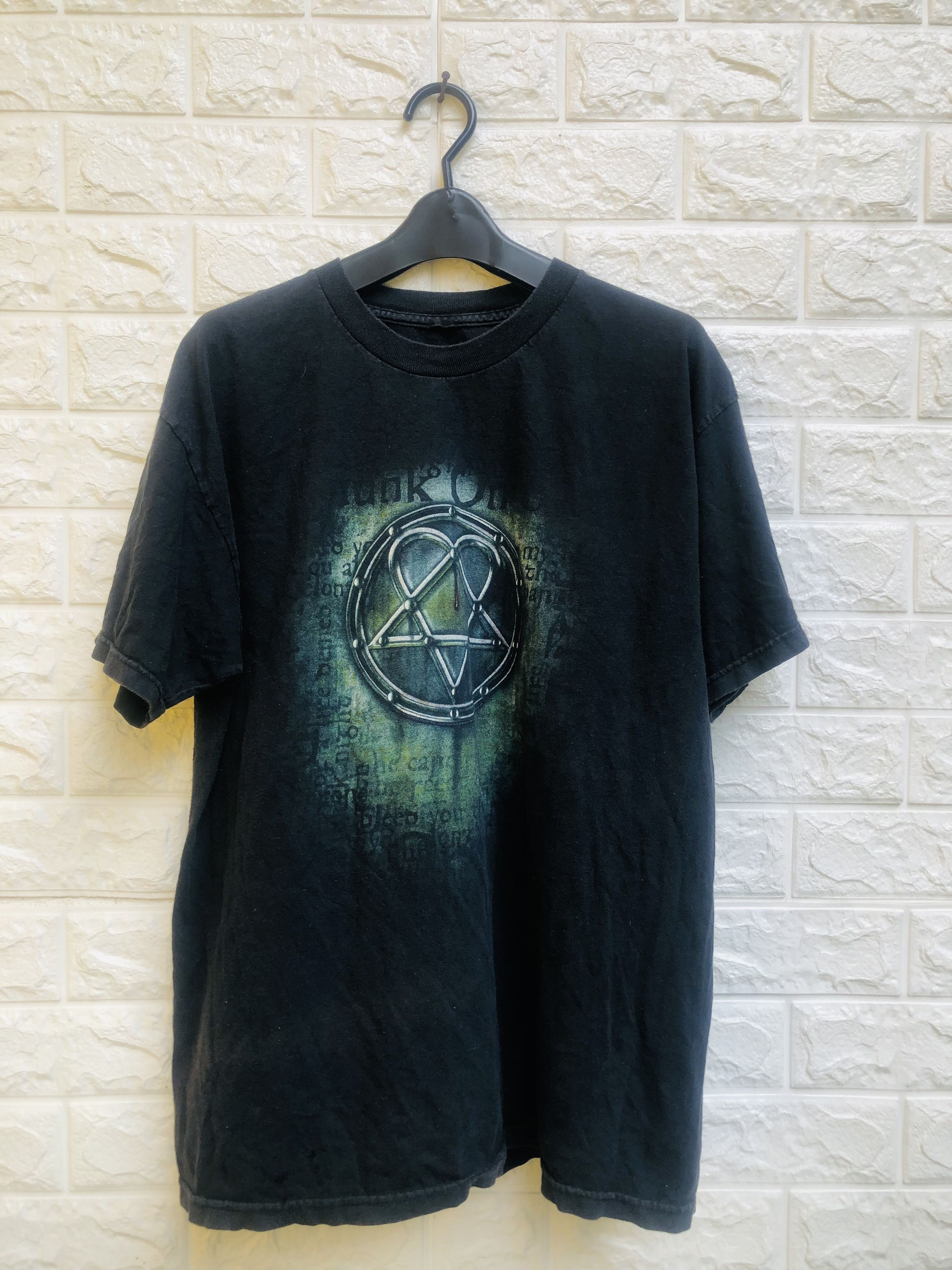 Band Tees Vintage HIM Metal Band Music Designer Fashion Size US M / EU 48-50 / 2 - 1 Thumbnail