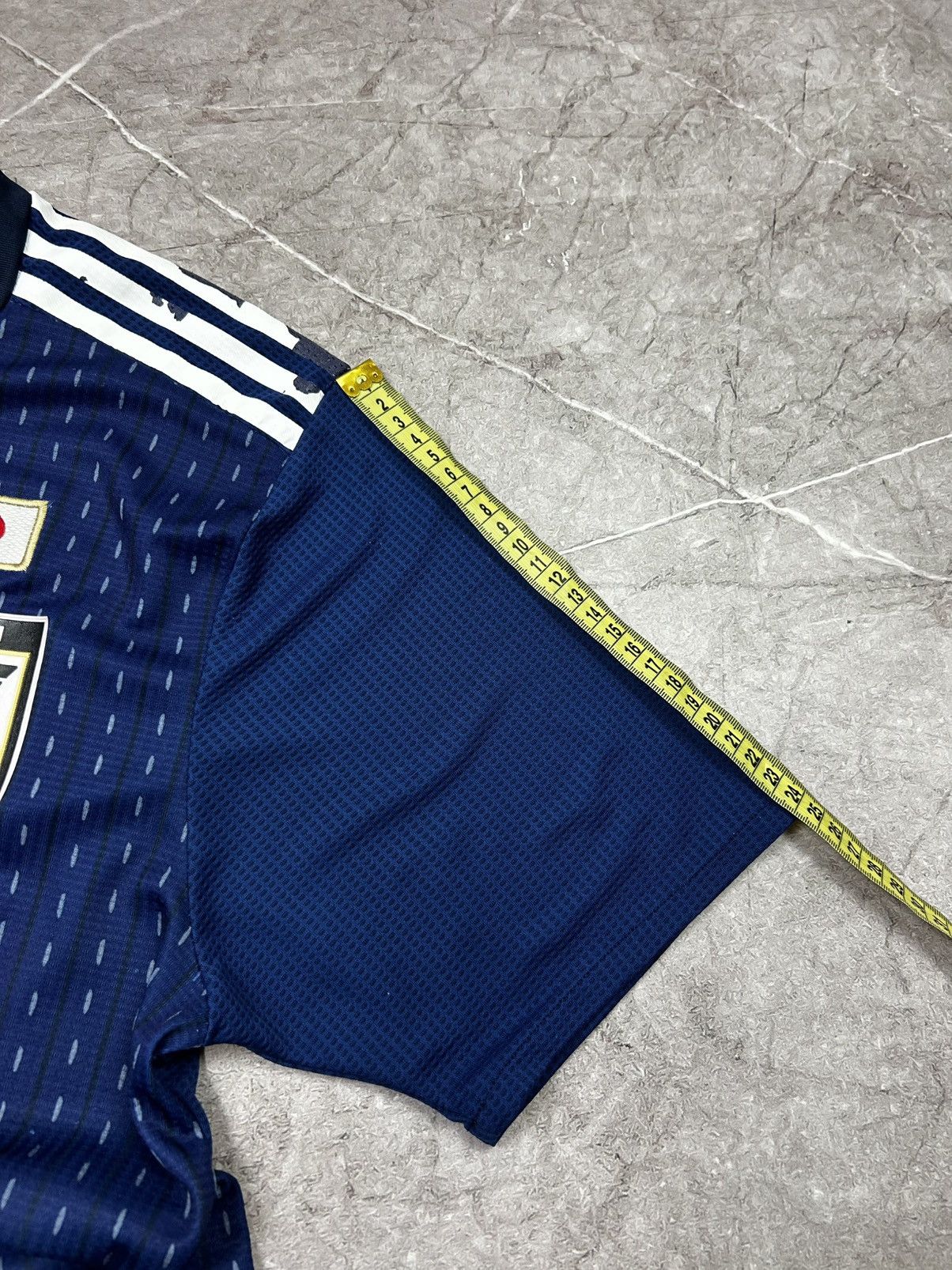 Adidas JAPAN 2018 HOME SHIRT FOOTBALL SOCCER JERSEY ADIDAS Size US L / EU 52-54 / 3 - 20 Thumbnail